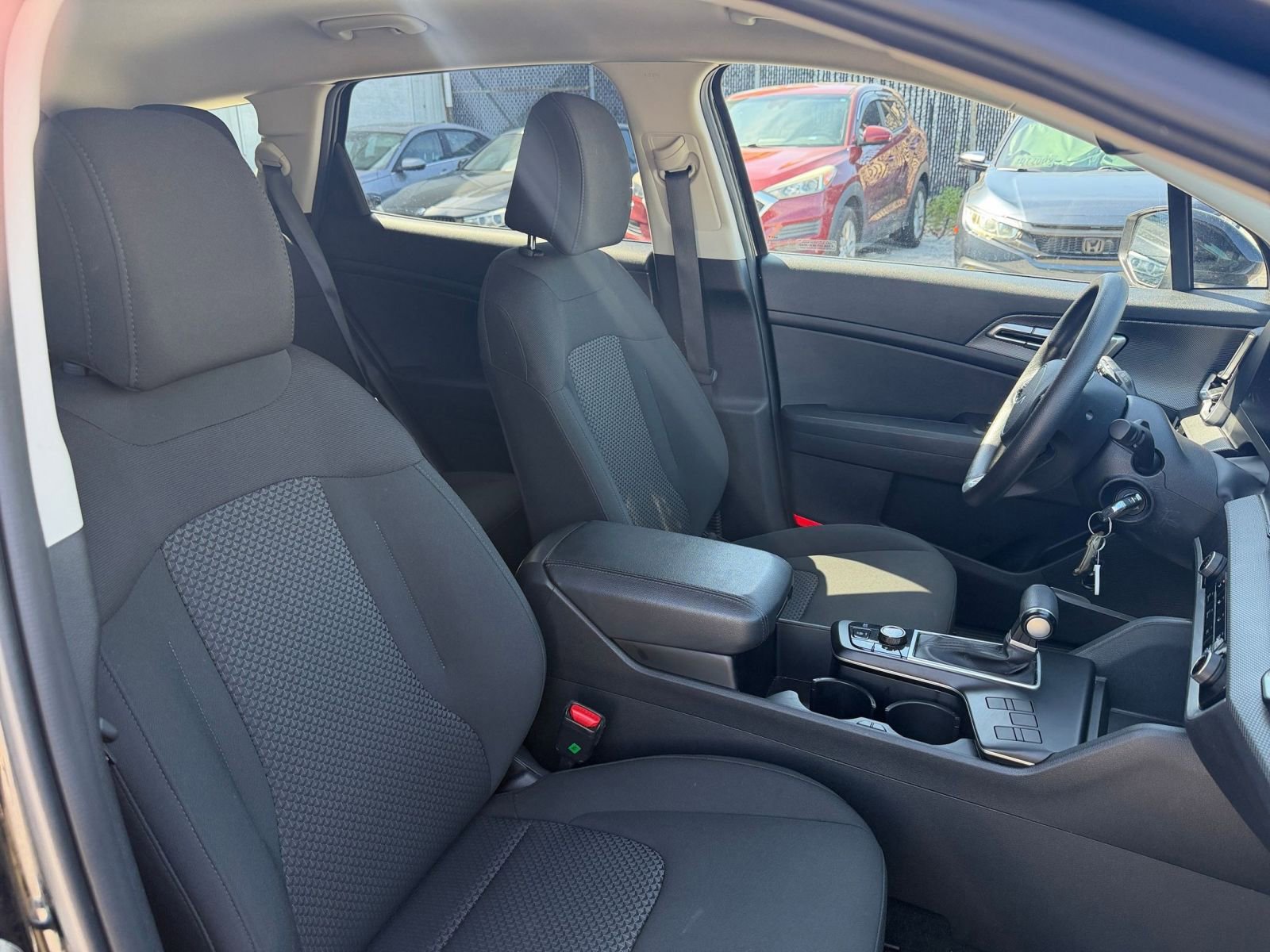 Thumbnail: 2025 Kia Sportage - 31