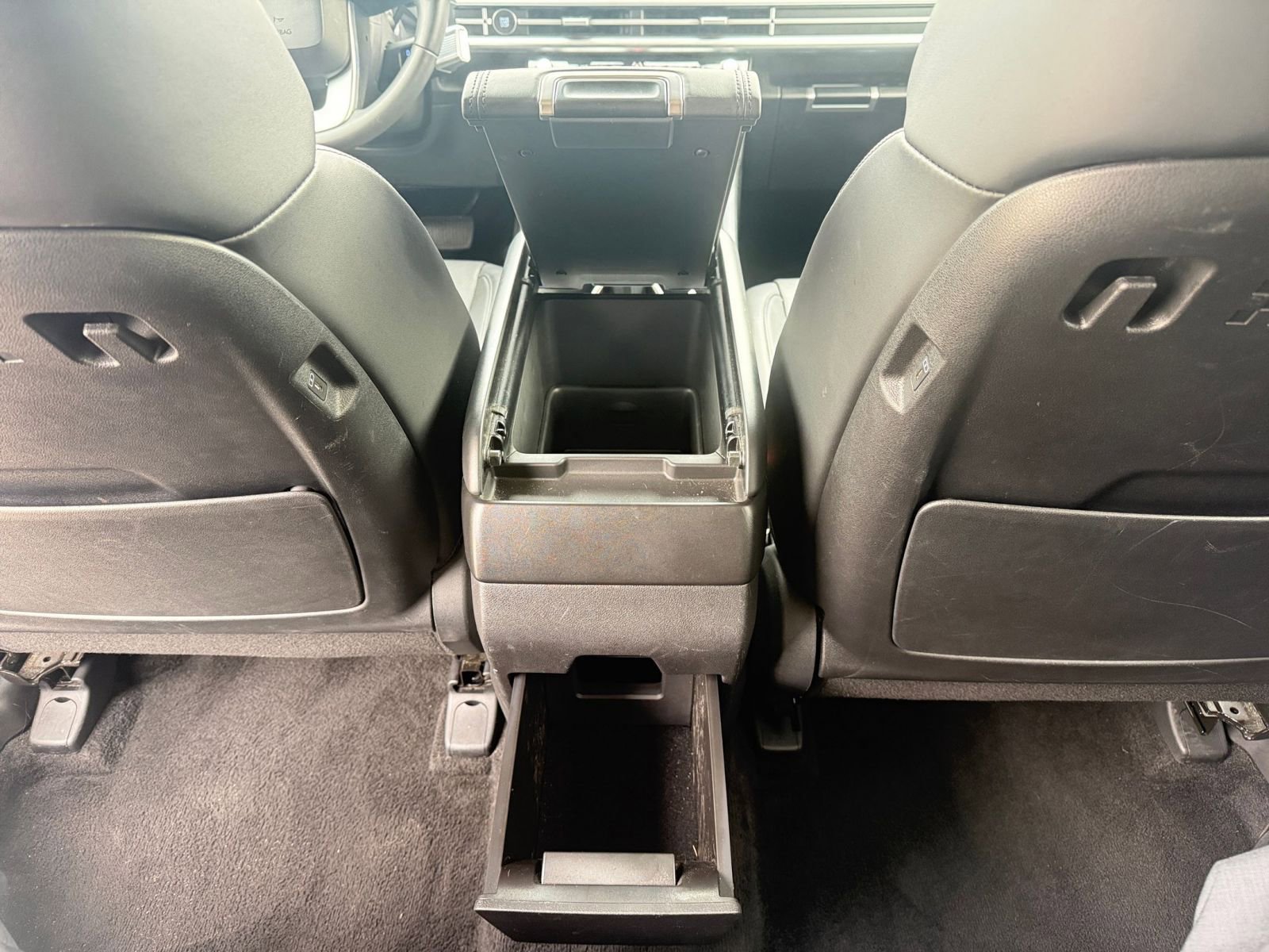 Thumbnail: 2025 Hyundai Santa Fe - 24