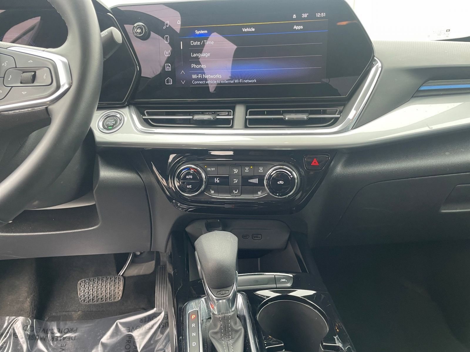 Thumbnail: 2025 Chevrolet Trax - 18