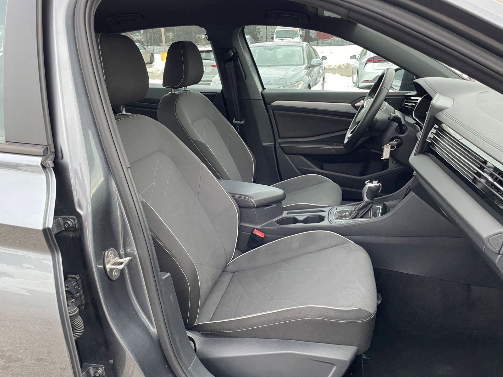 Thumbnail: 2025 Volkswagen Jetta - 34