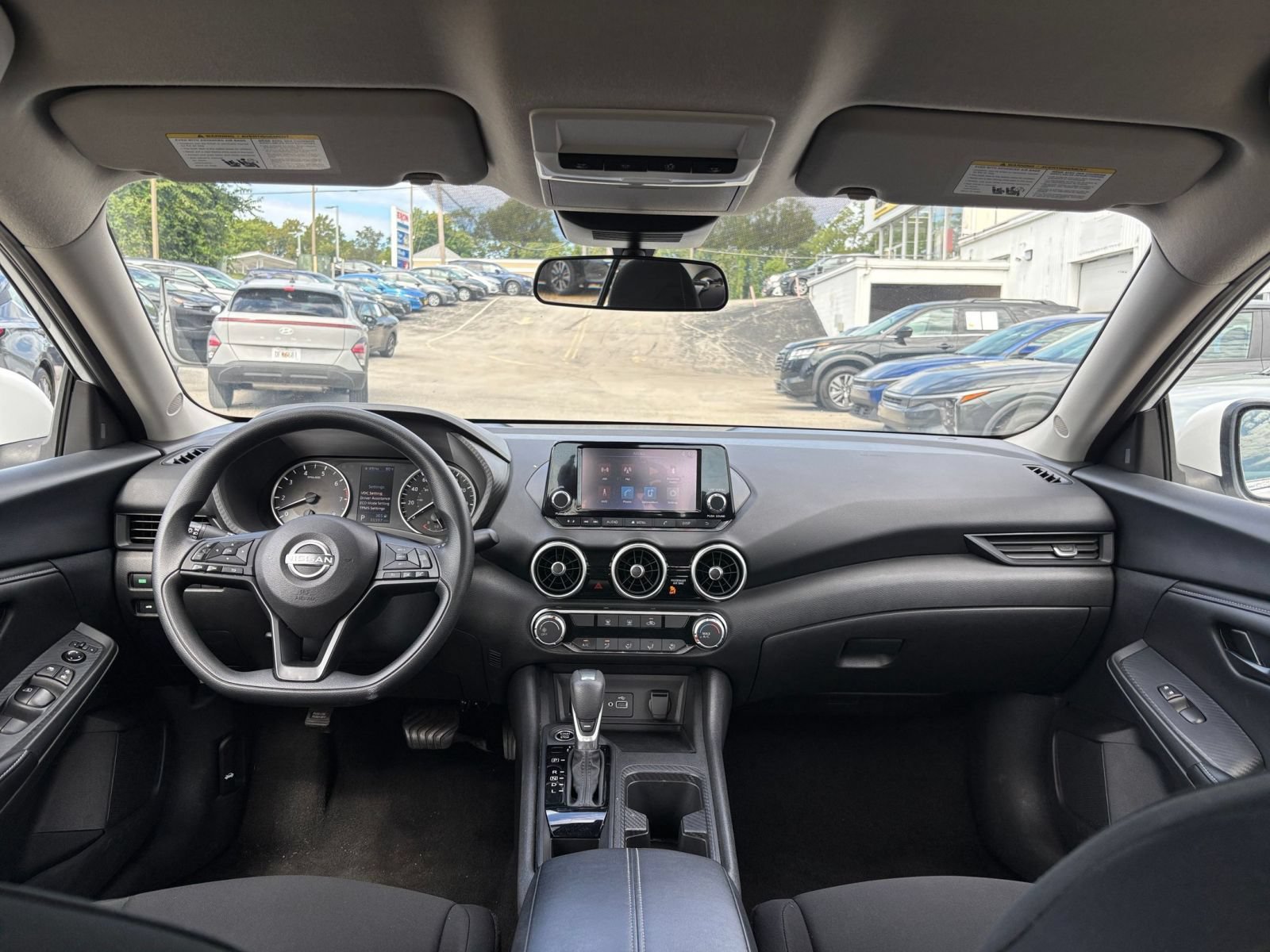 Thumbnail: 2025 Nissan Sentra - 31