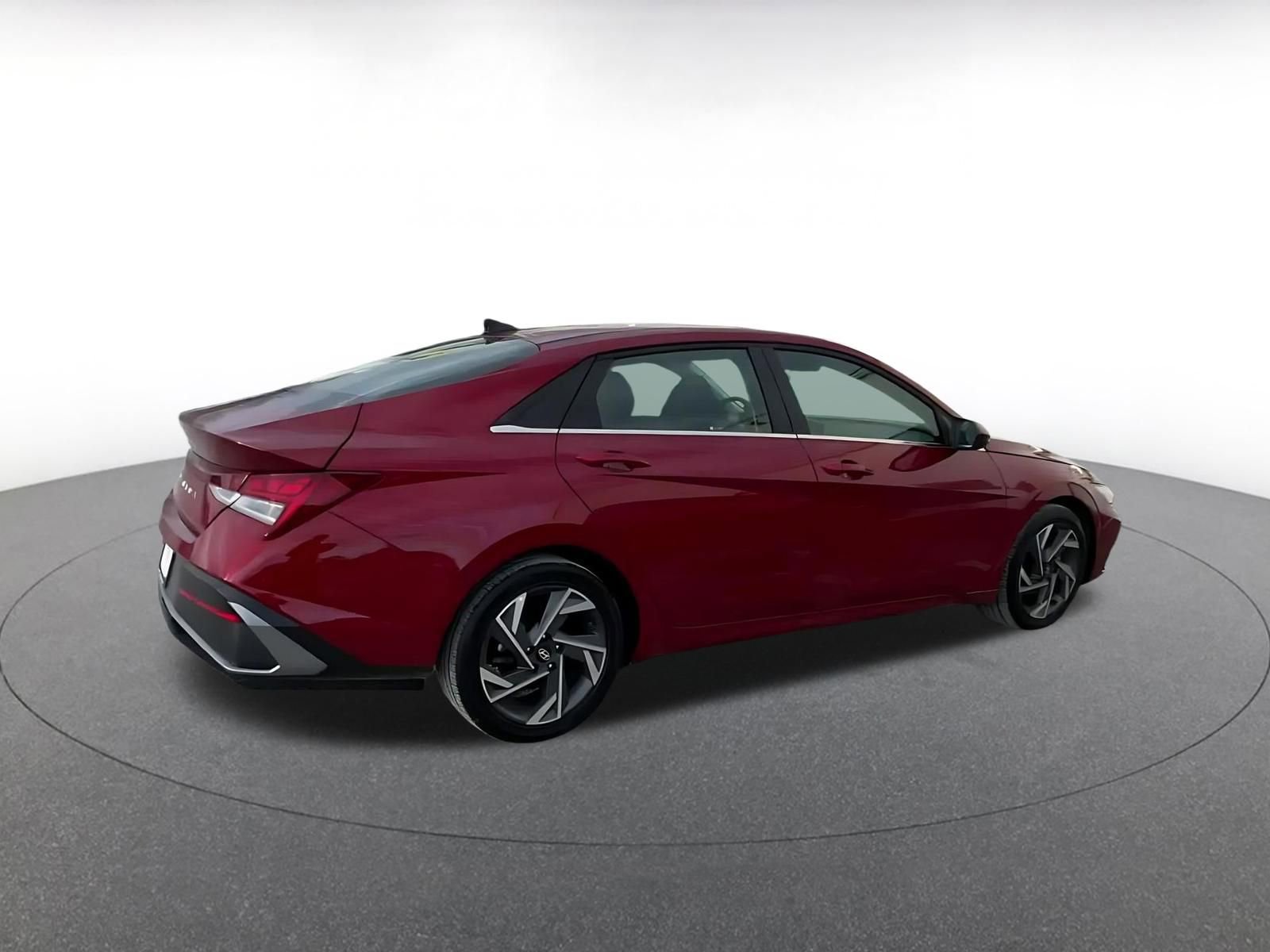 Thumbnail: 2025 Hyundai Elantra - 15