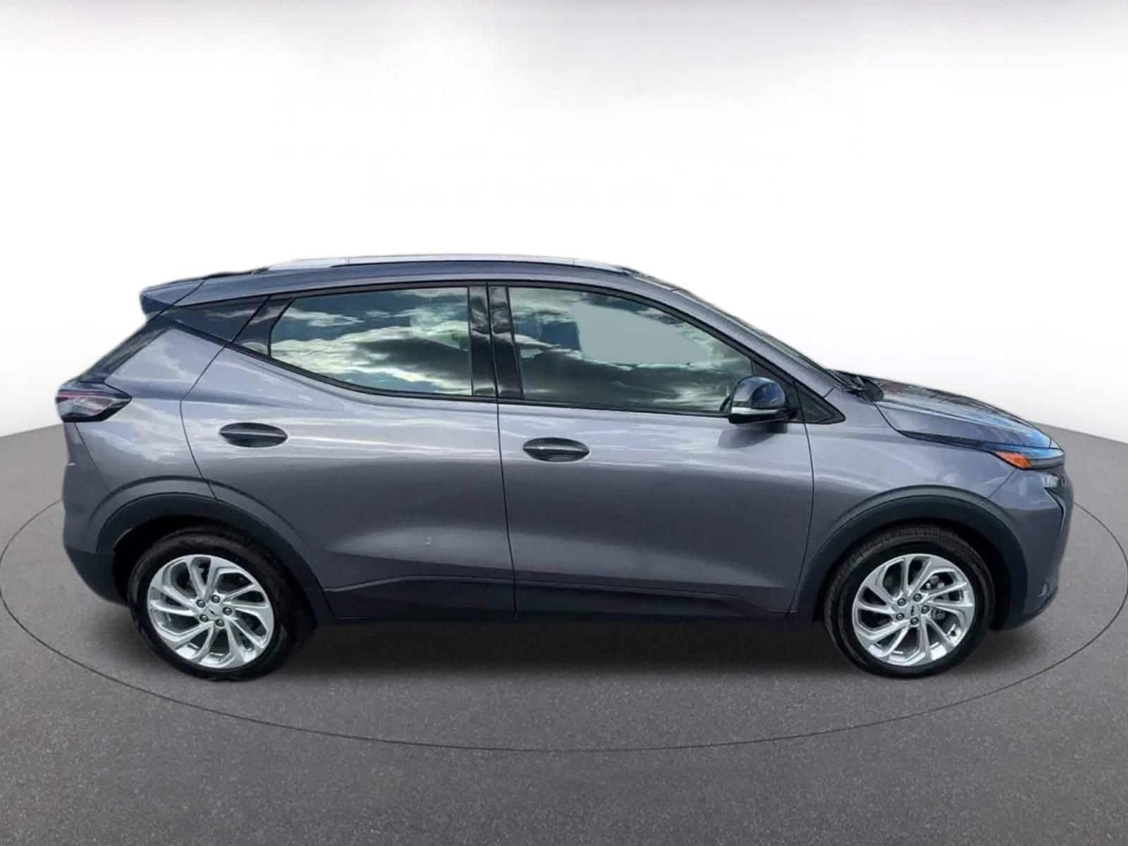 Thumbnail: 2023 Chevrolet Bolt EUV - 16