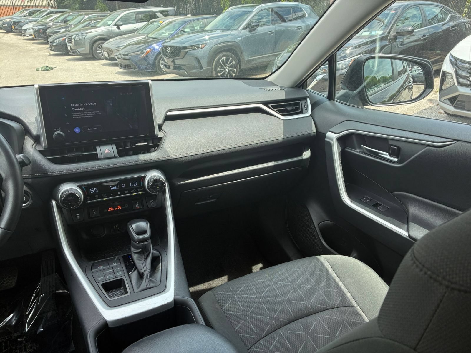 Thumbnail: 2024 Toyota RAV4 - 29