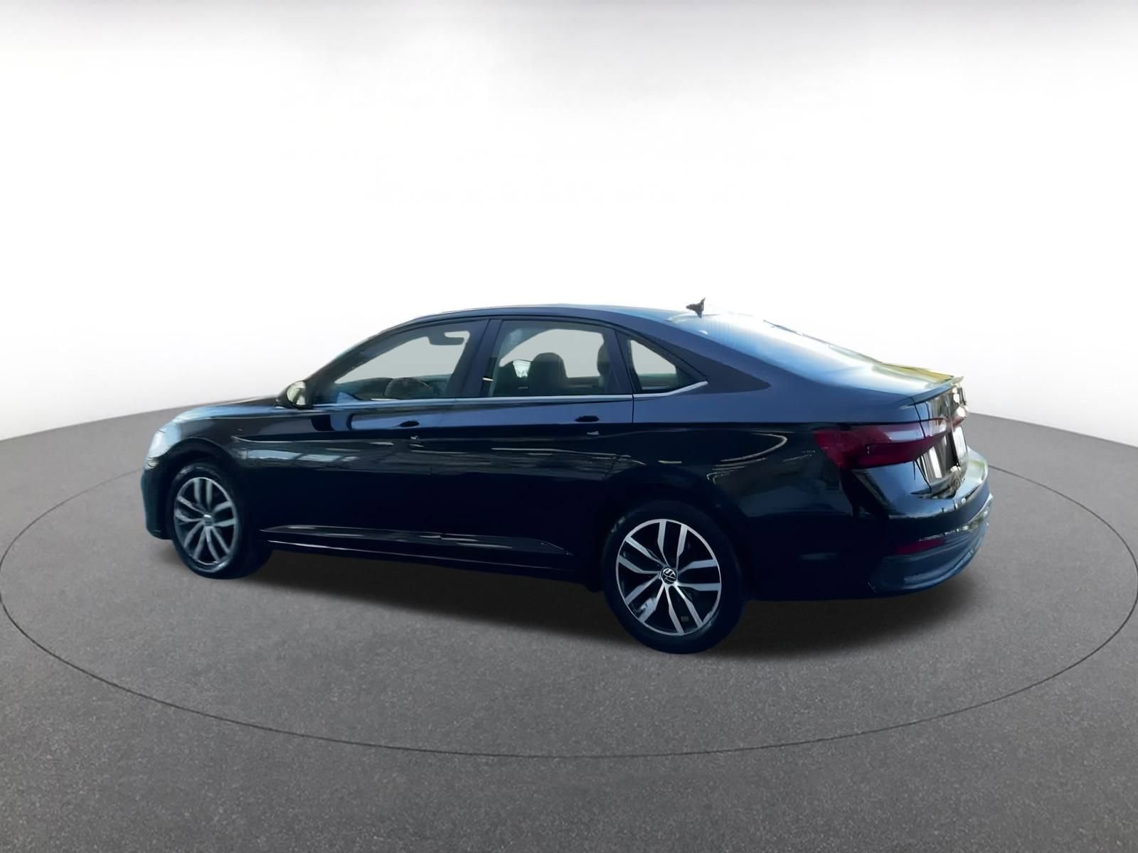 Thumbnail: 2025 Volkswagen Jetta - 8