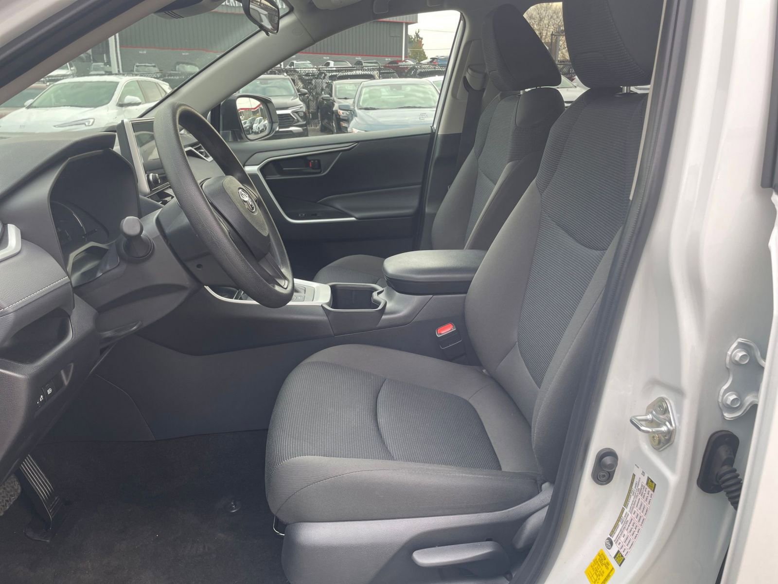 Thumbnail: 2025 Toyota RAV4 - 25