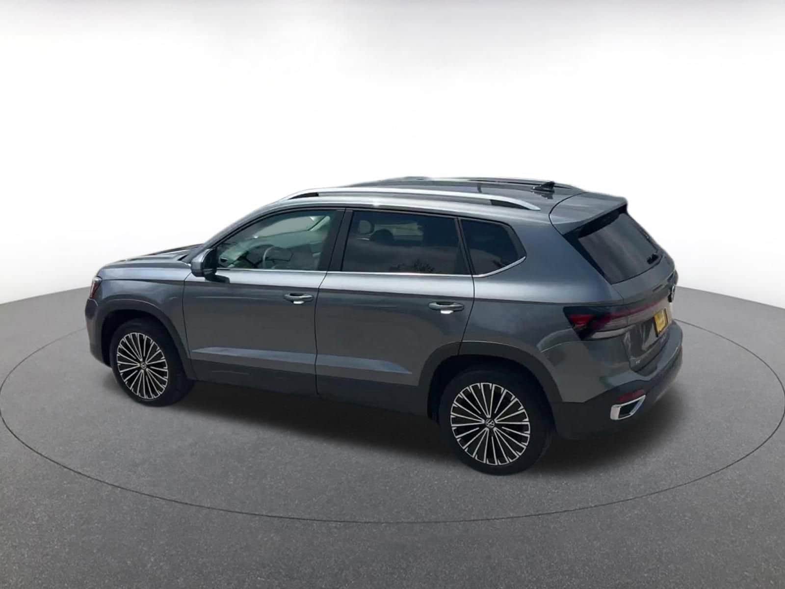 Thumbnail: 2025 Volkswagen Taos - 10