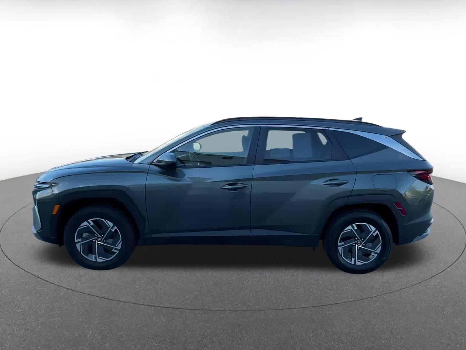 Thumbnail: 2025 Hyundai Tucson - 10