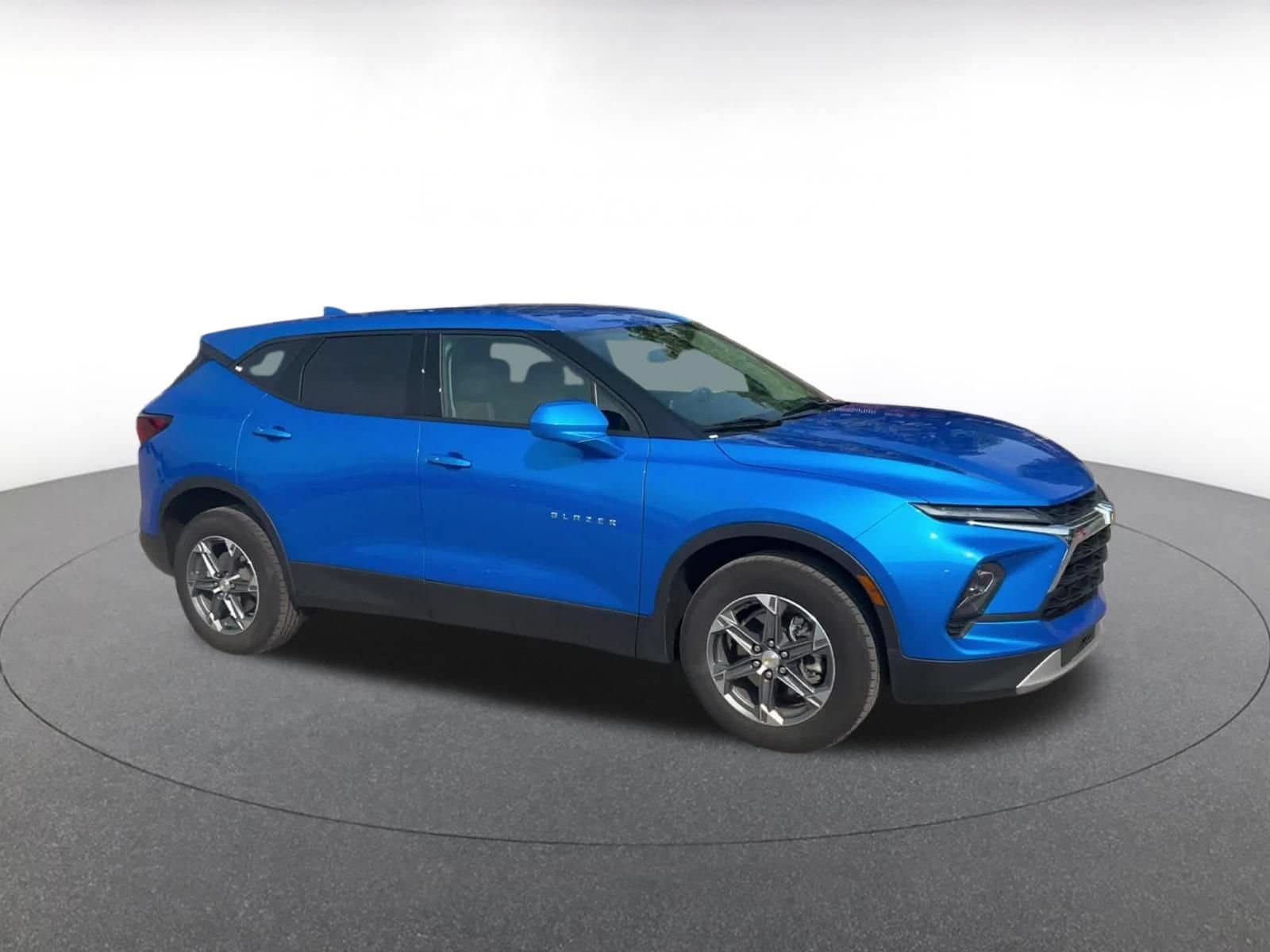 Thumbnail: 2026 Chevrolet Blazer - 2
