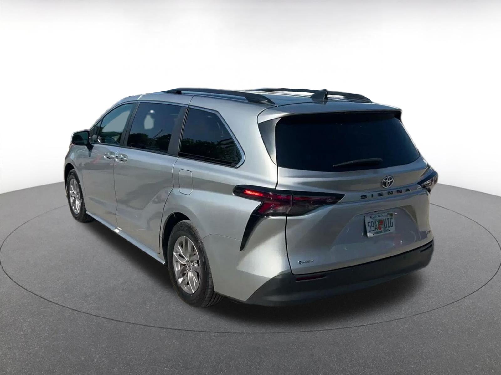 Thumbnail: 2025 Toyota Sienna - 10