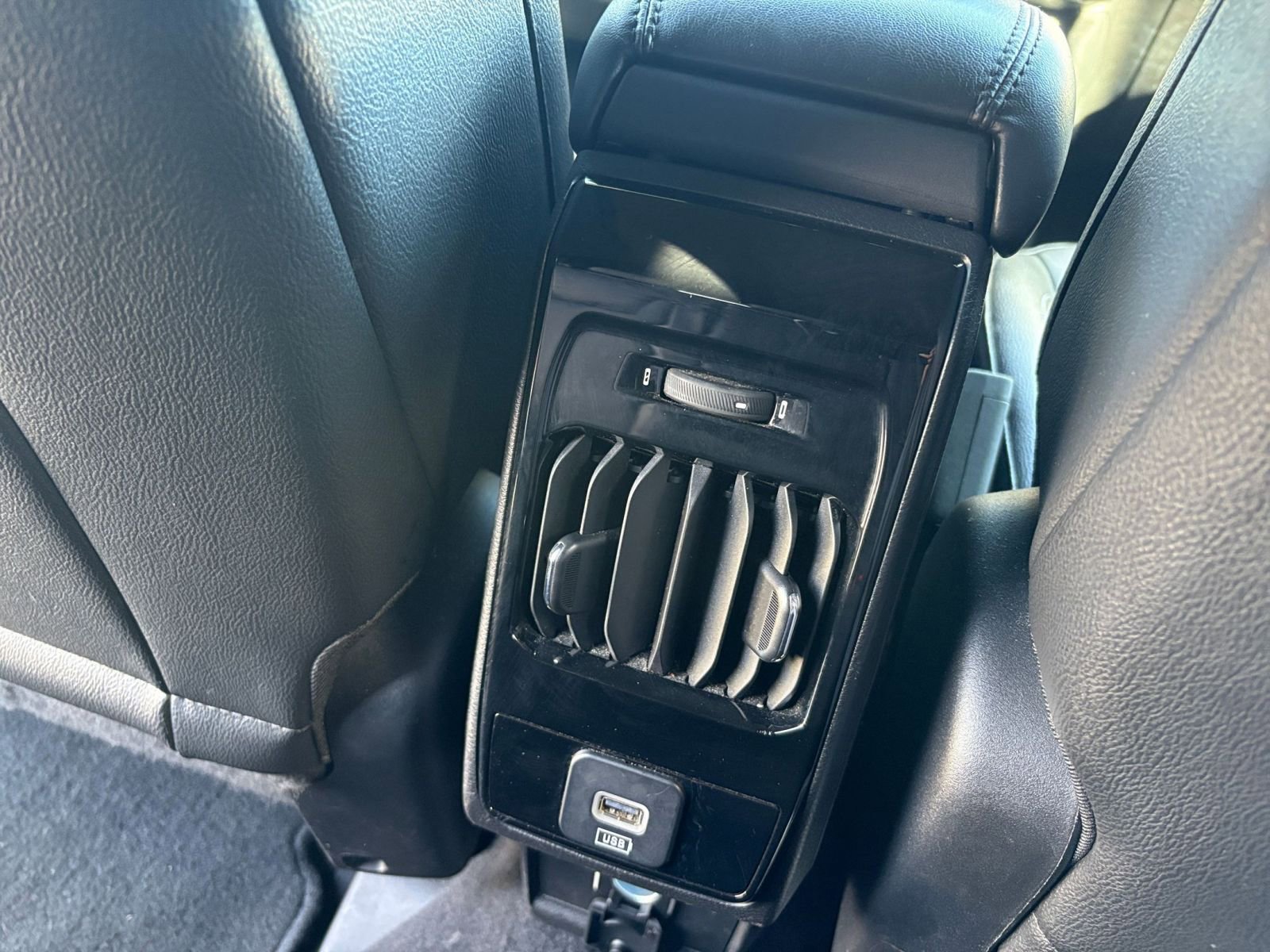 Thumbnail: 2025 Jeep Compass - 23