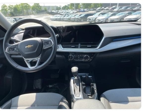2024 Chevrolet Trax LT 29