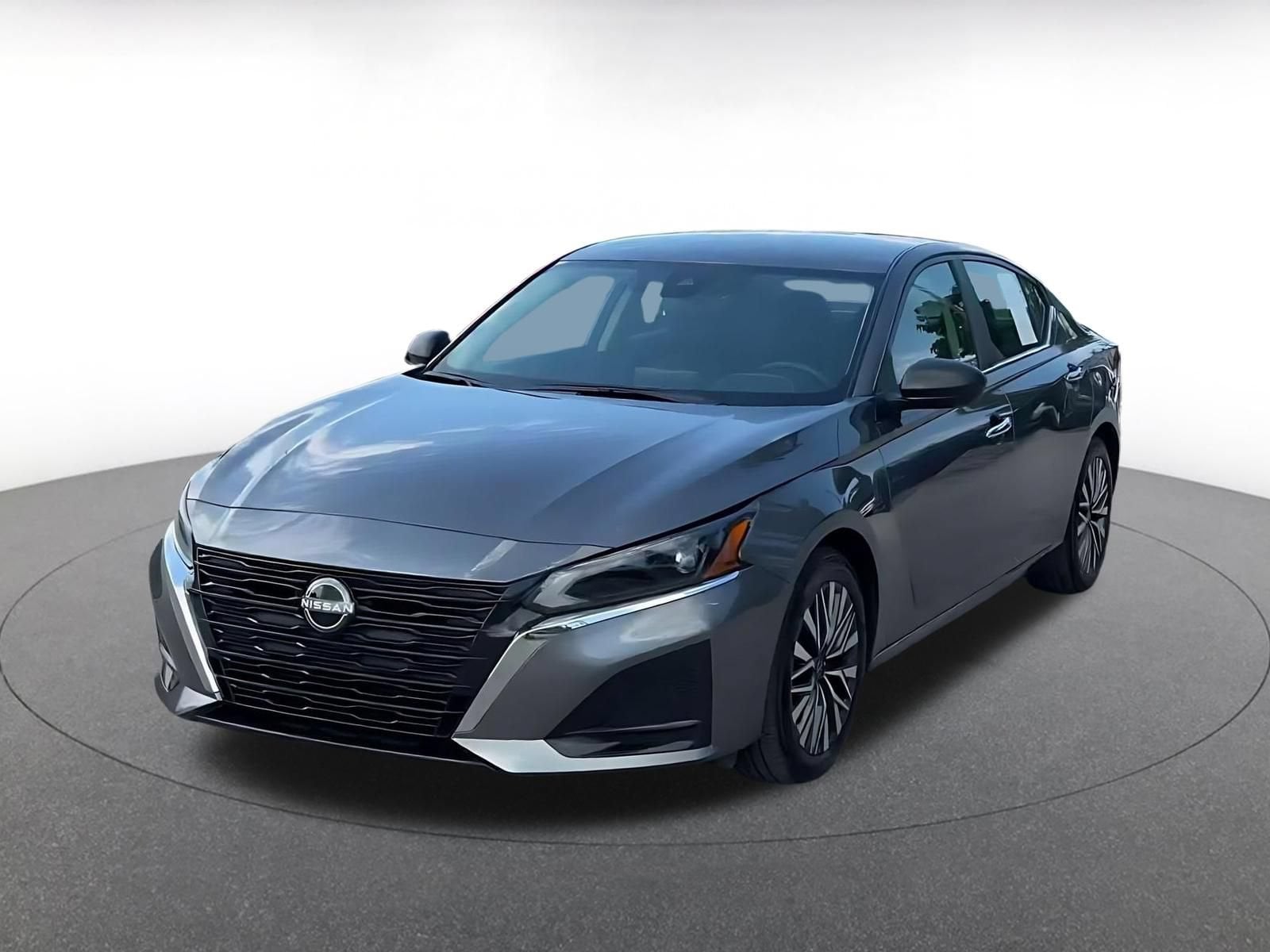 Thumbnail: 2025 Nissan Altima - 5