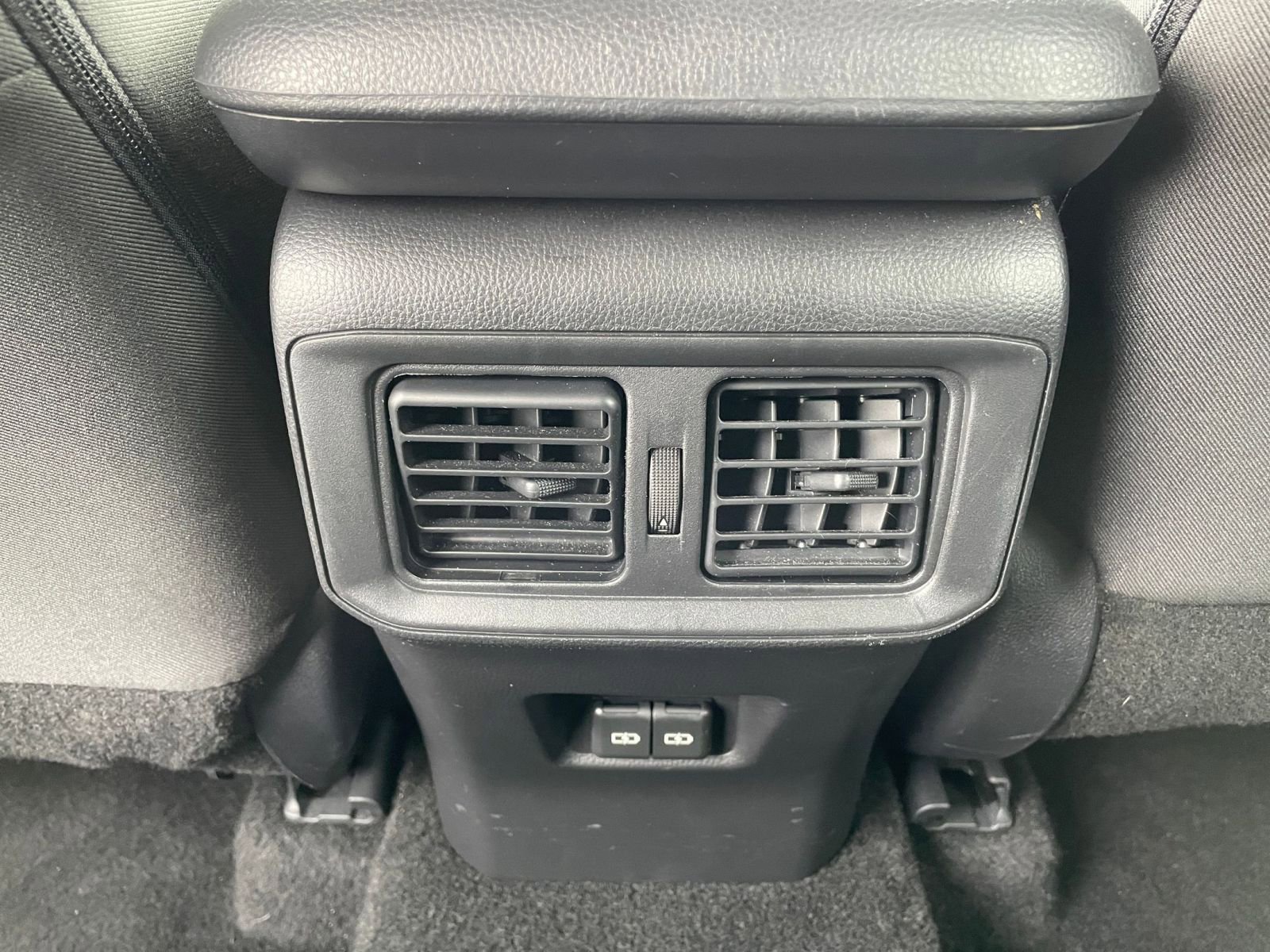 Thumbnail: 2025 Toyota RAV4 - 24