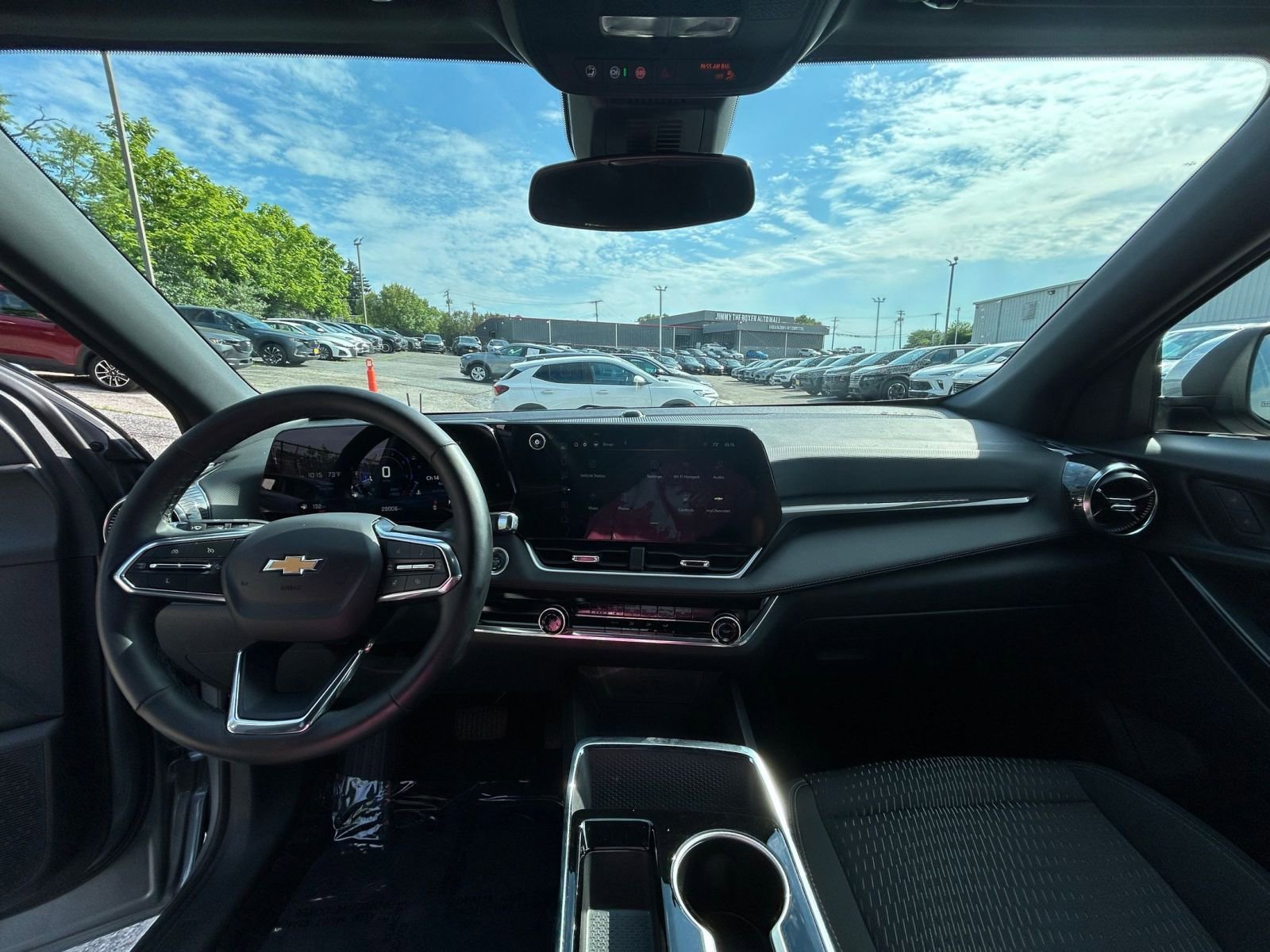 Thumbnail: 2025 Chevrolet Equinox - 28