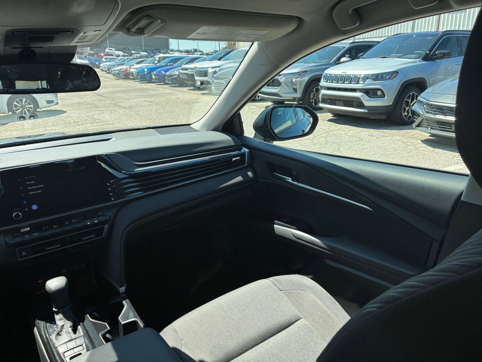 Thumbnail: 2025 Toyota Camry - 30