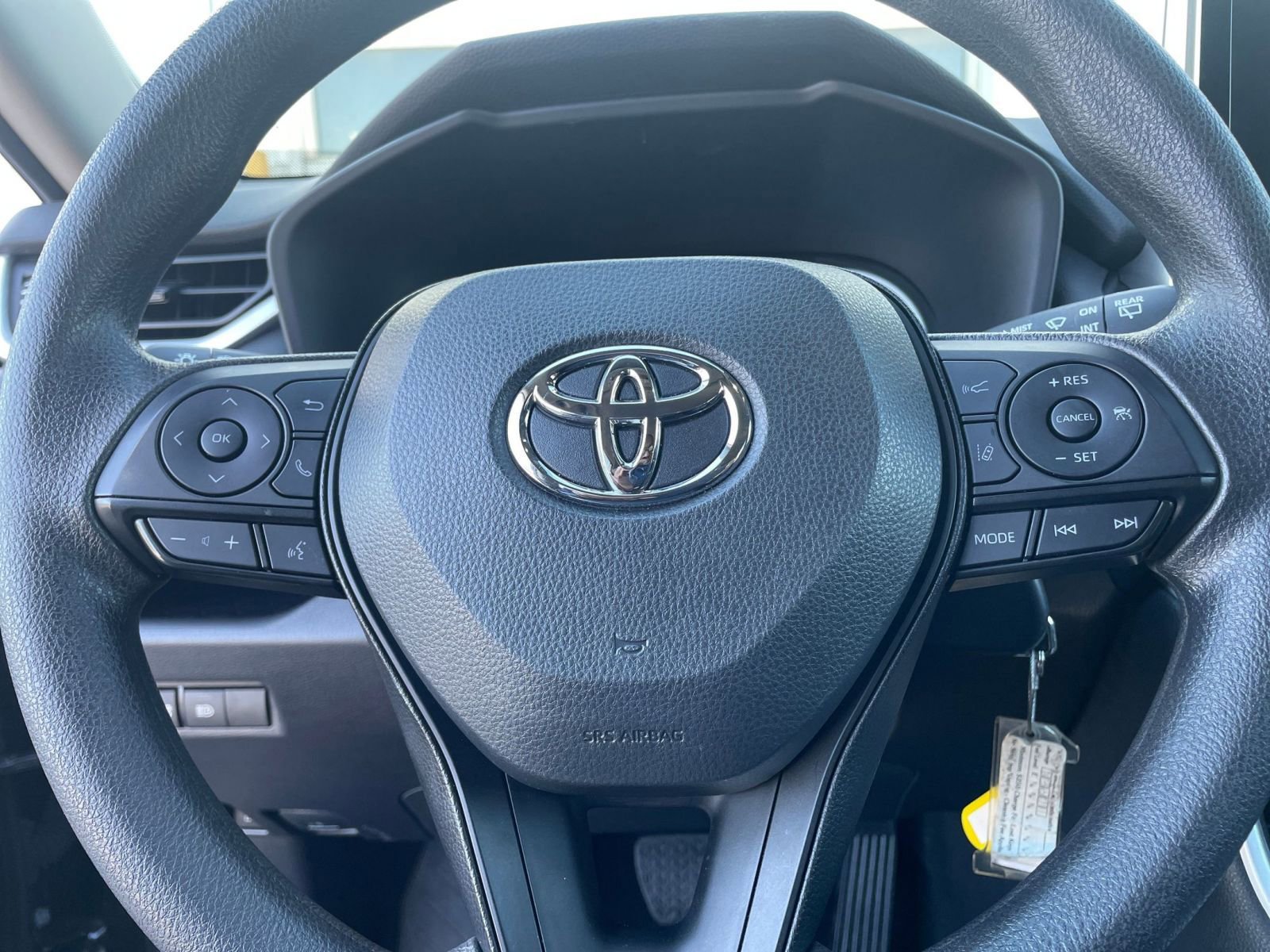 Thumbnail: 2025 Toyota RAV4 - 27