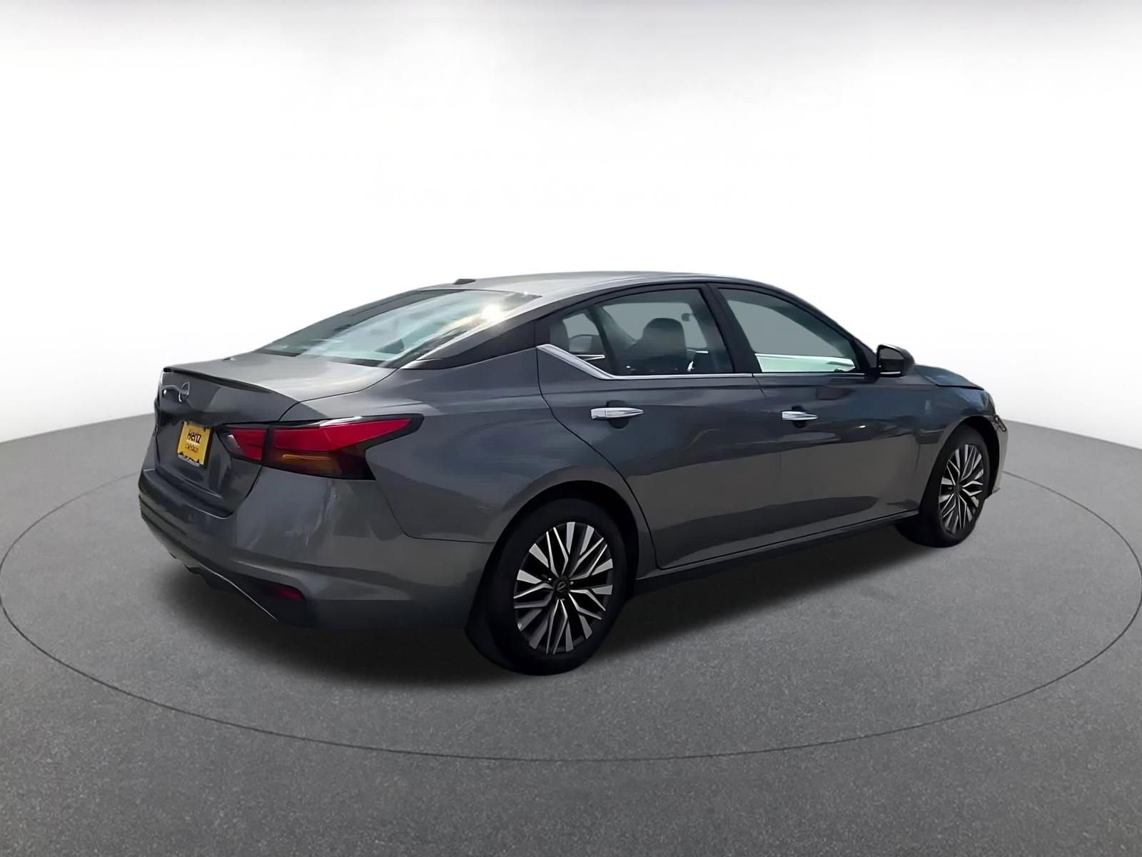 Thumbnail: 2025 Nissan Altima - 15