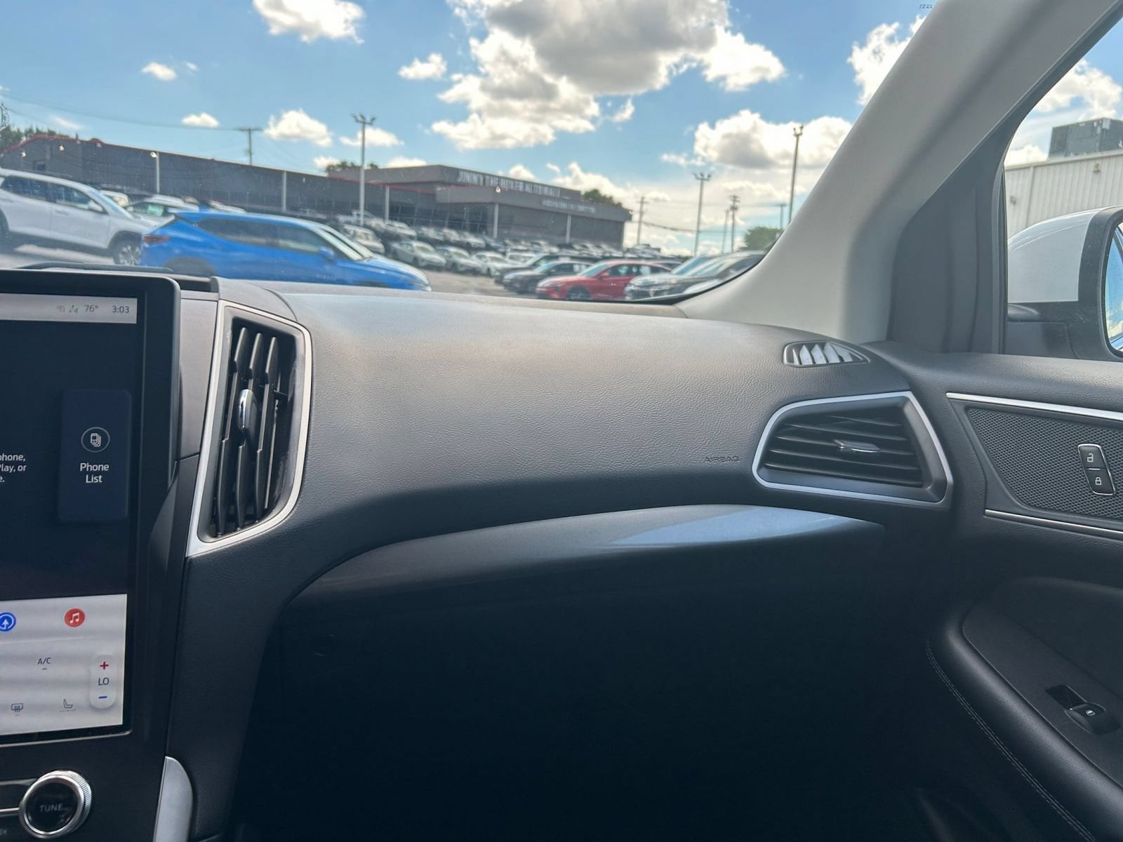 Thumbnail: 2024 Ford Edge - 29
