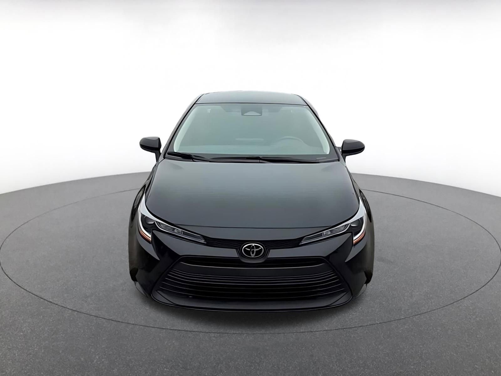 Thumbnail: 2025 Toyota Corolla - 4