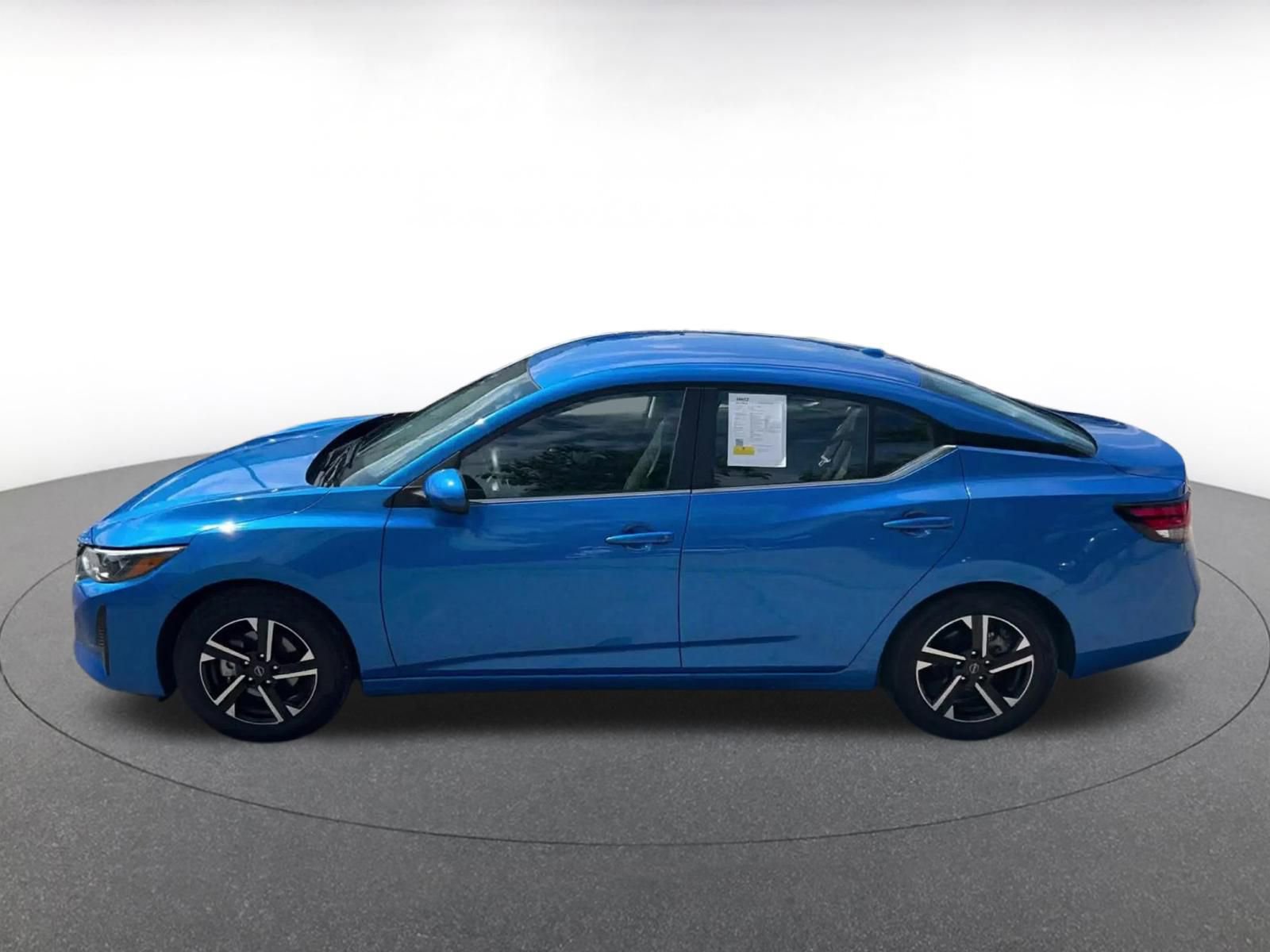 Thumbnail: 2025 Nissan Sentra - 9