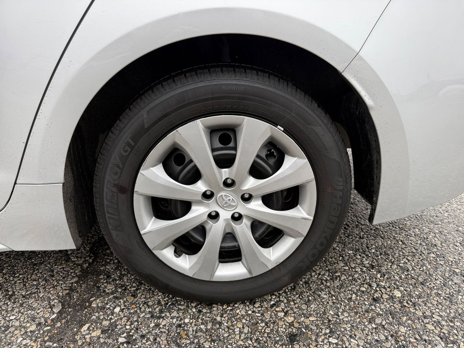 Thumbnail: 2025 Toyota Corolla - 30