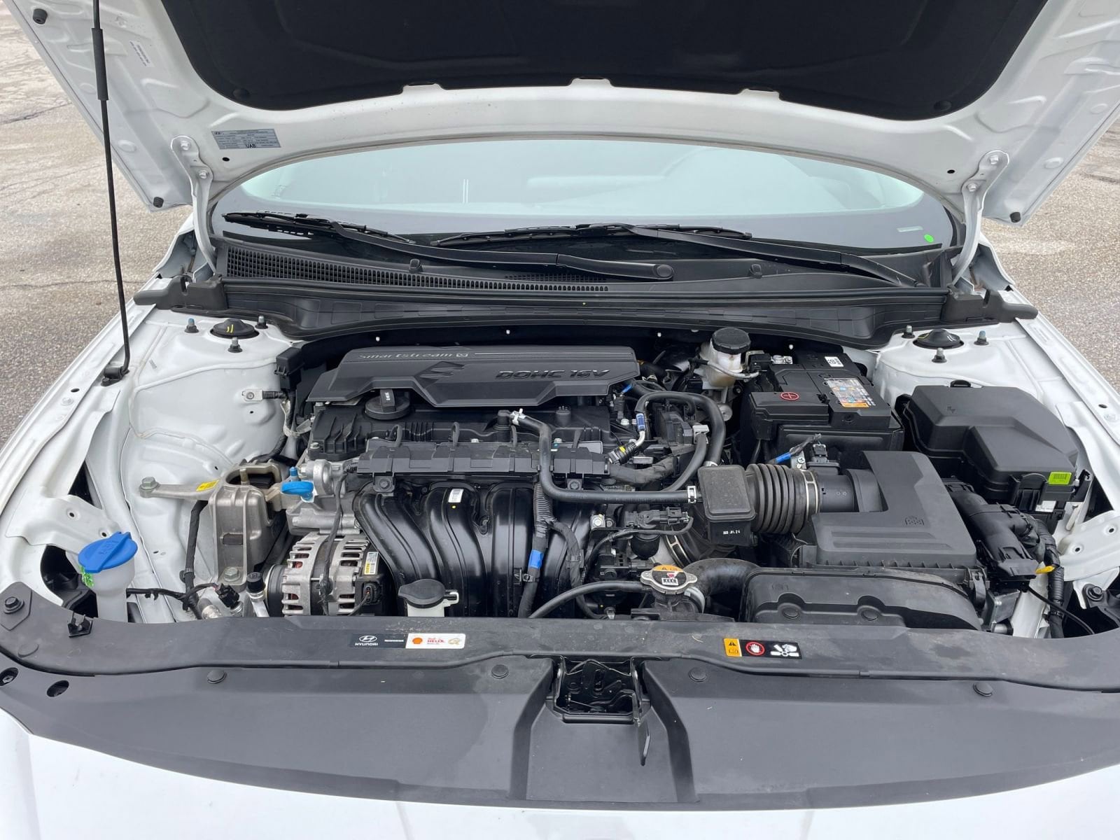 Thumbnail: 2025 Hyundai Elantra - 32