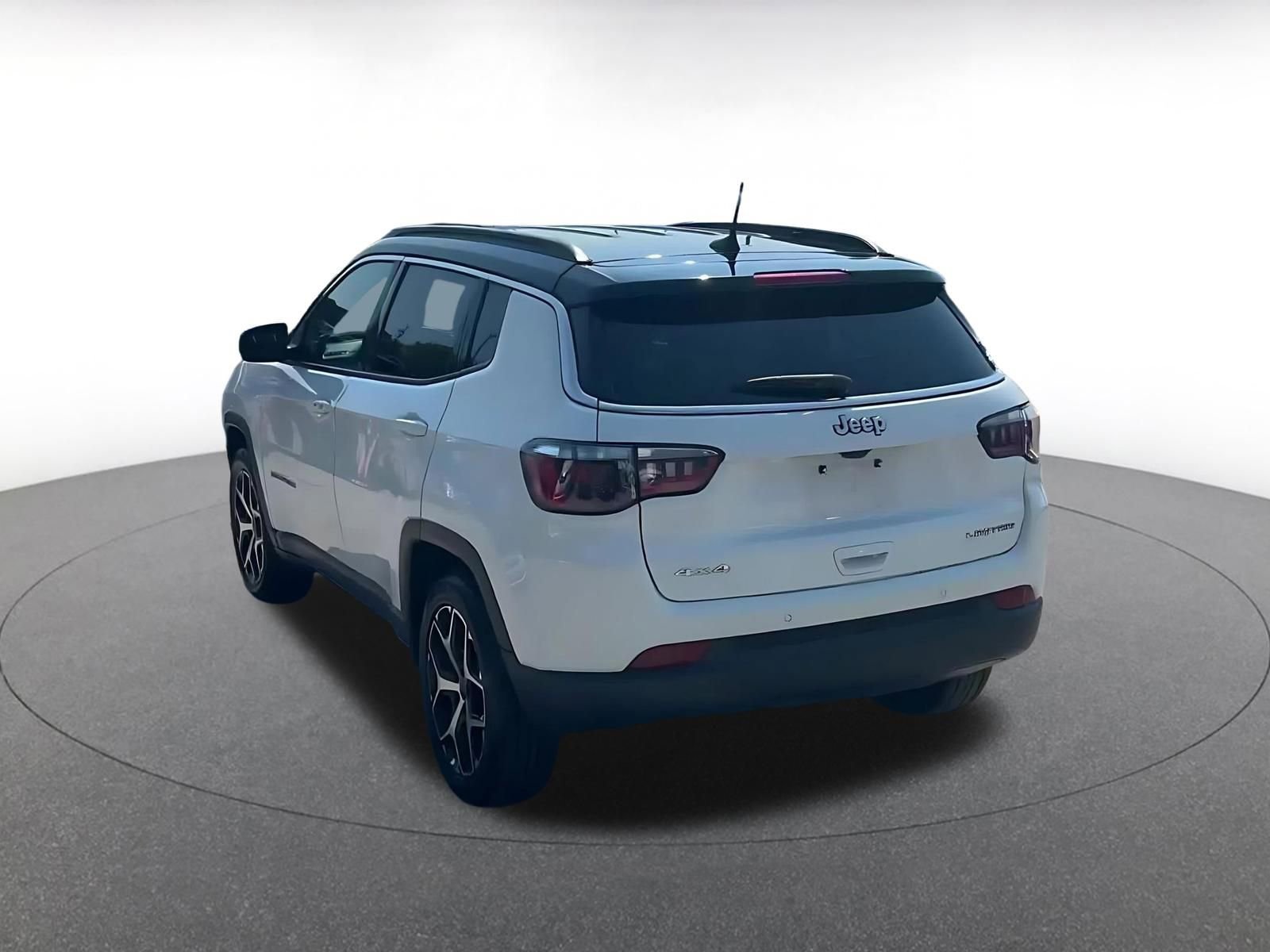 Thumbnail: 2025 Jeep Compass - 11