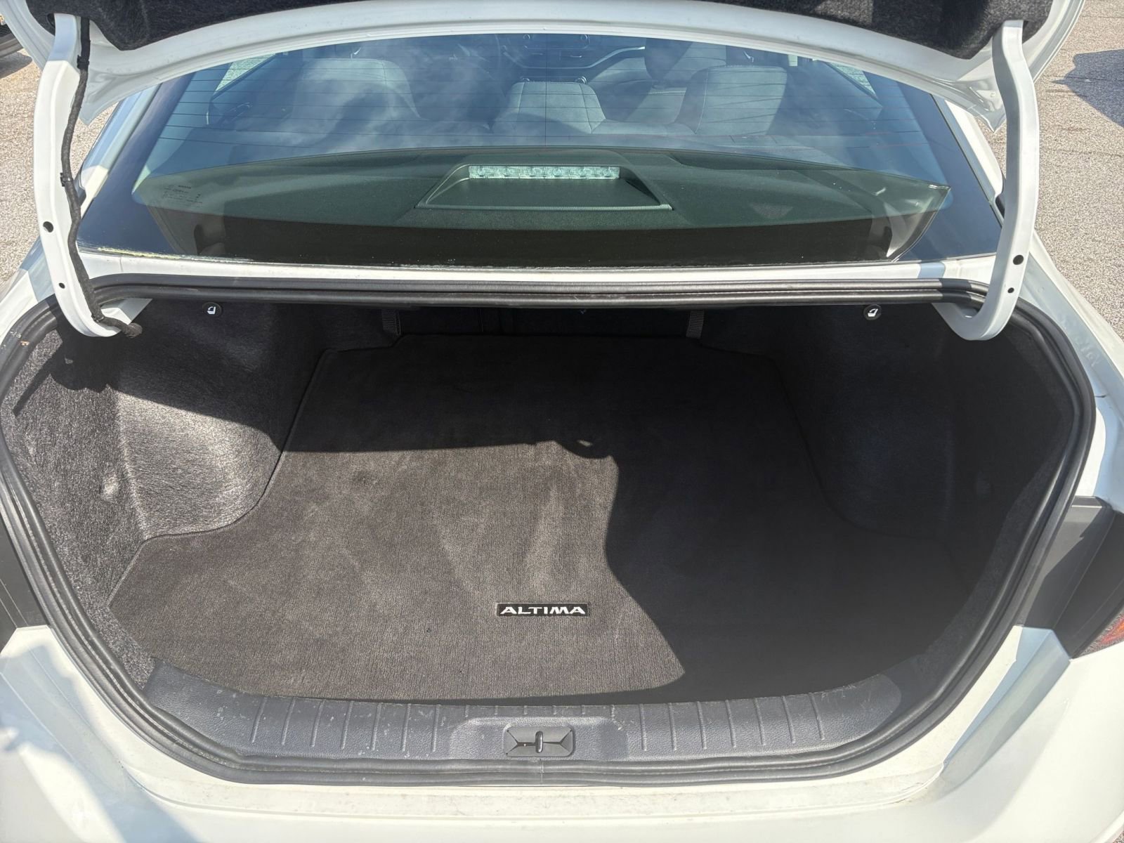 Thumbnail: 2025 Nissan Altima - 31