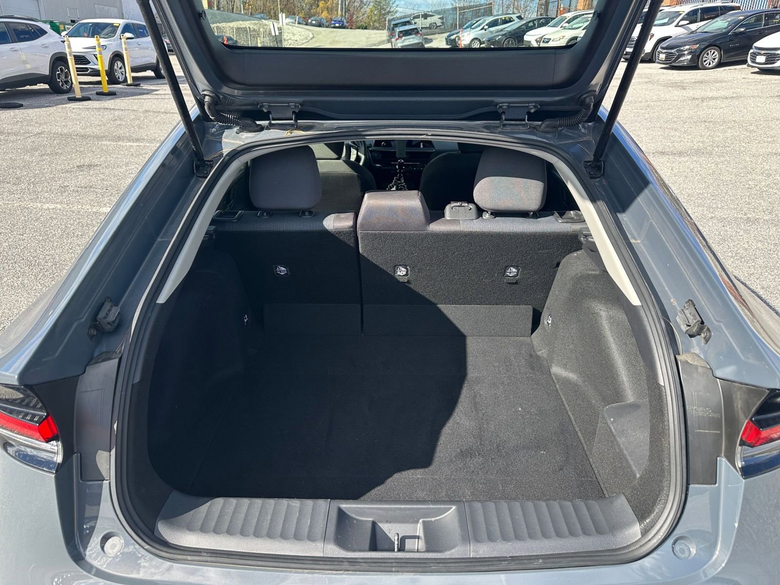 Thumbnail: 2025 Toyota Prius - 29