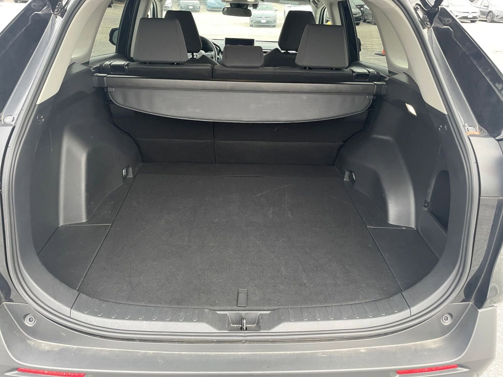 Thumbnail: 2025 Toyota RAV4 - 31