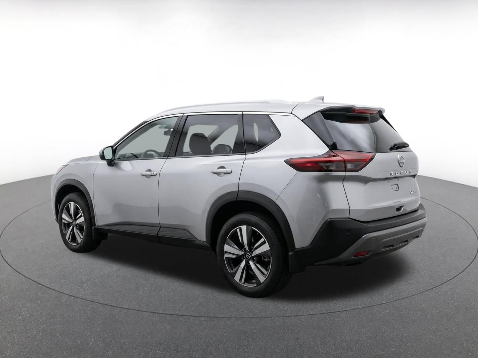 Thumbnail: 2026 Nissan Rogue - 8