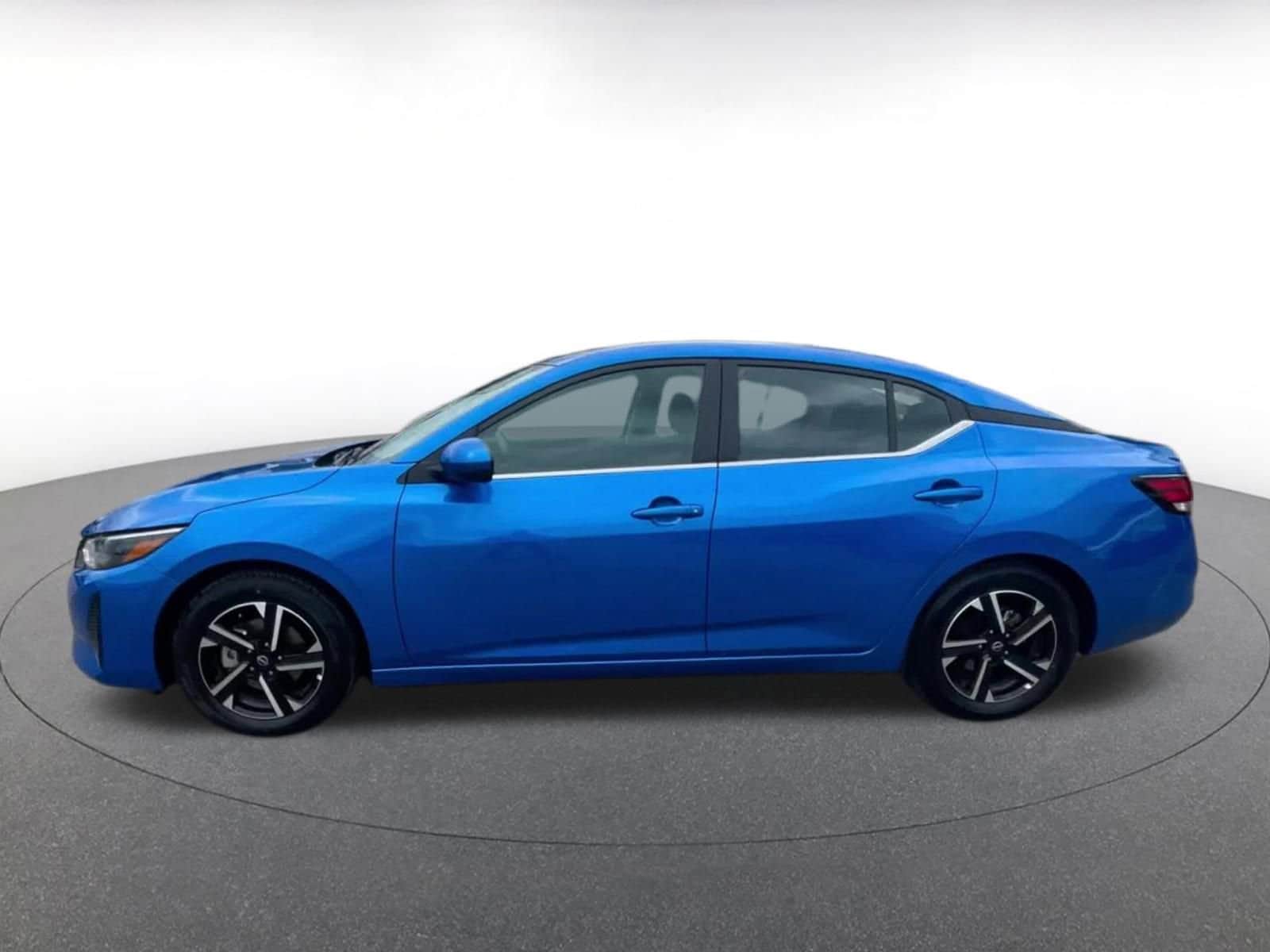 Thumbnail: 2025 Nissan Sentra - 9