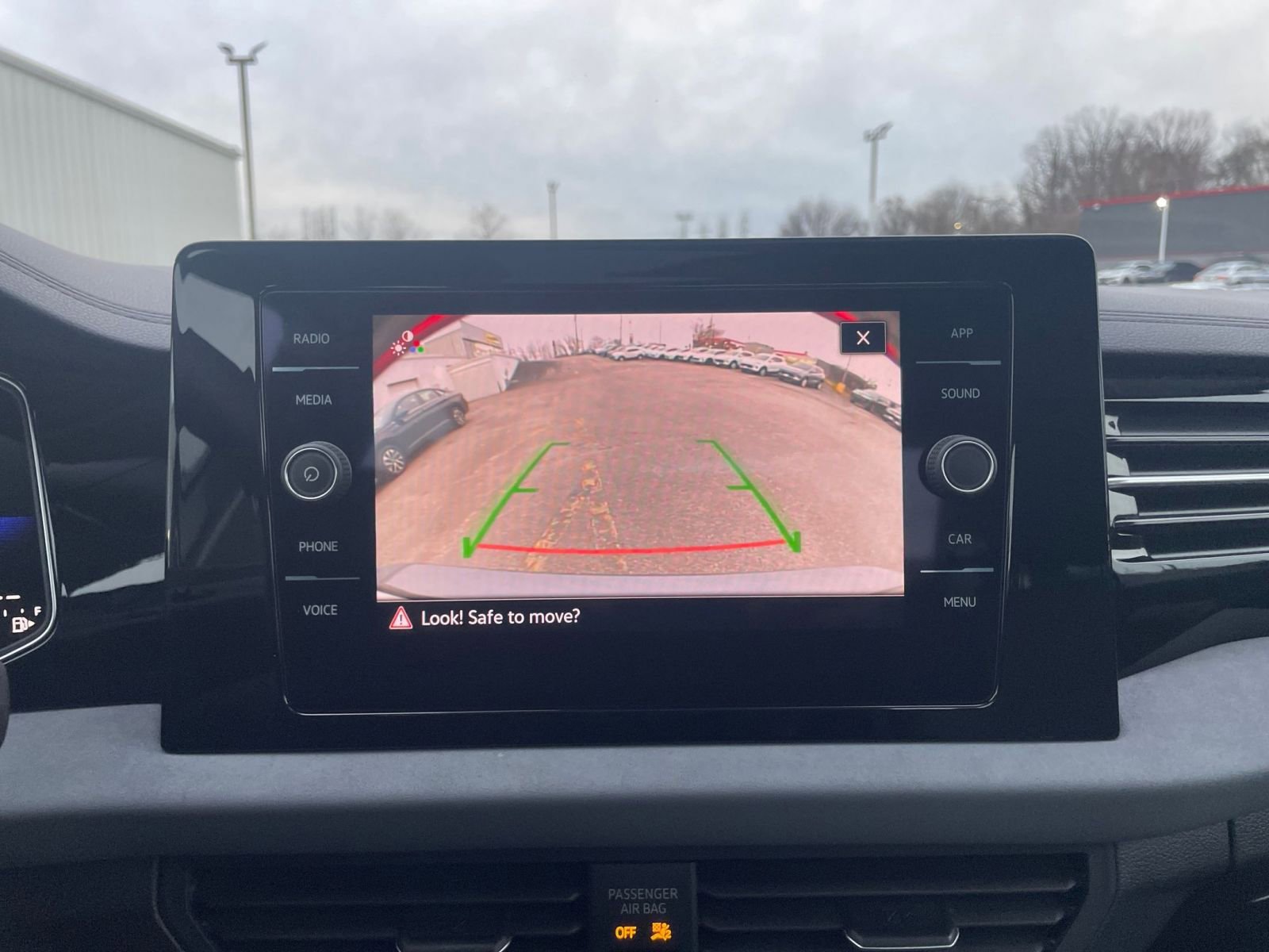 Thumbnail: 2025 Volkswagen Jetta - 17