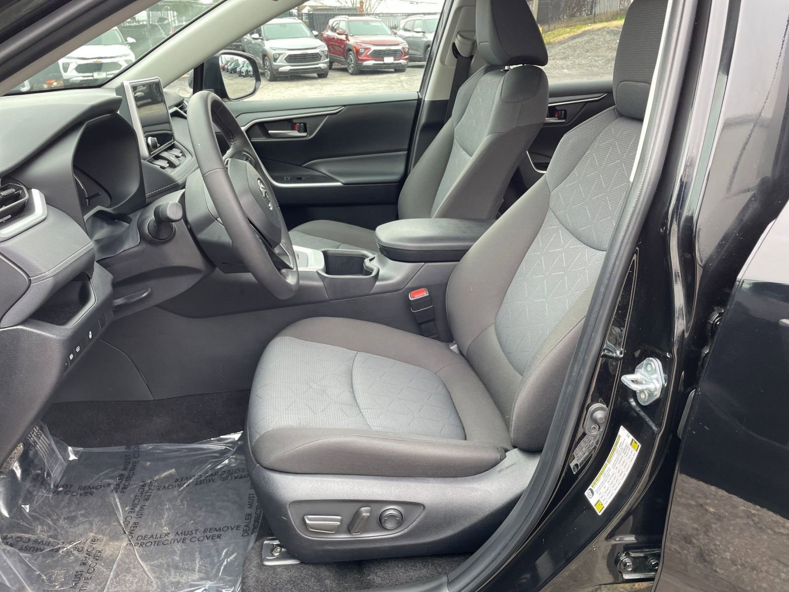 Thumbnail: 2025 Toyota RAV4 - 27