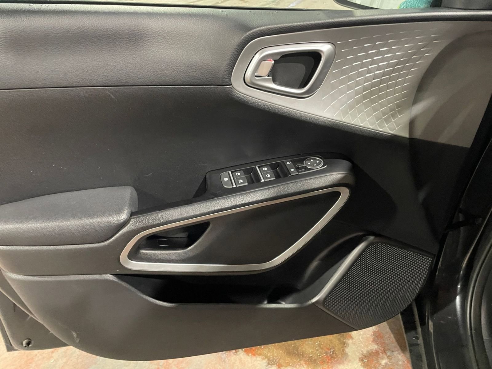 Thumbnail: 2025 Kia Soul - 18