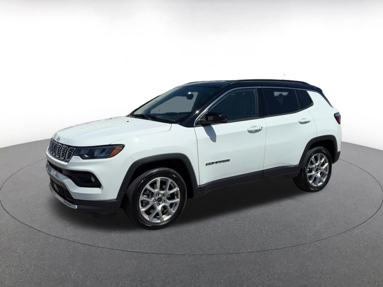 Thumbnail: 2025 Jeep Compass - 8