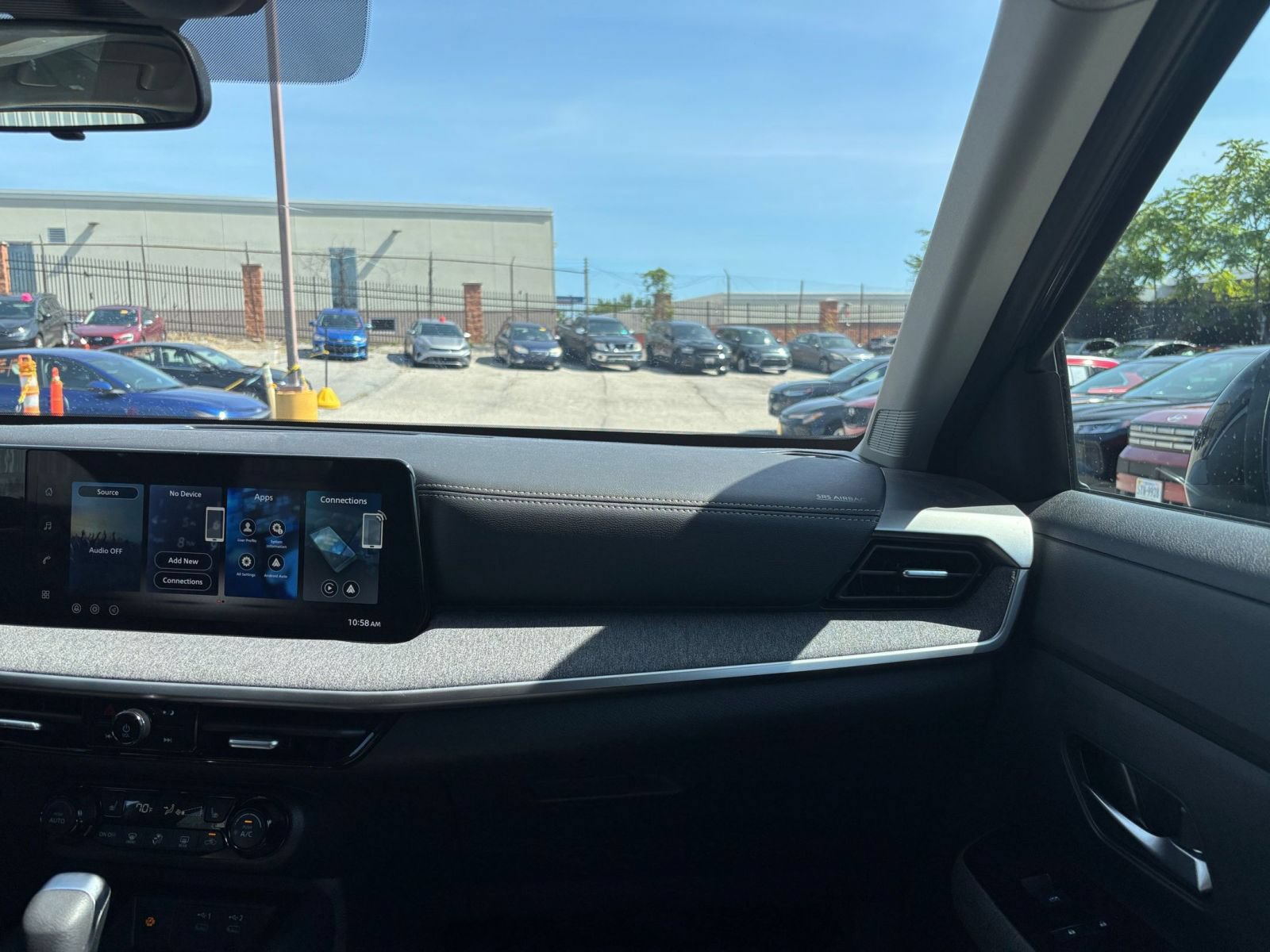 Thumbnail: 2026 Nissan Kicks - 33