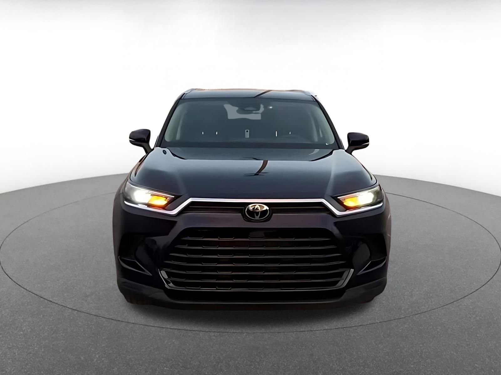 Thumbnail: 2025 Toyota Grand Highlander - 4