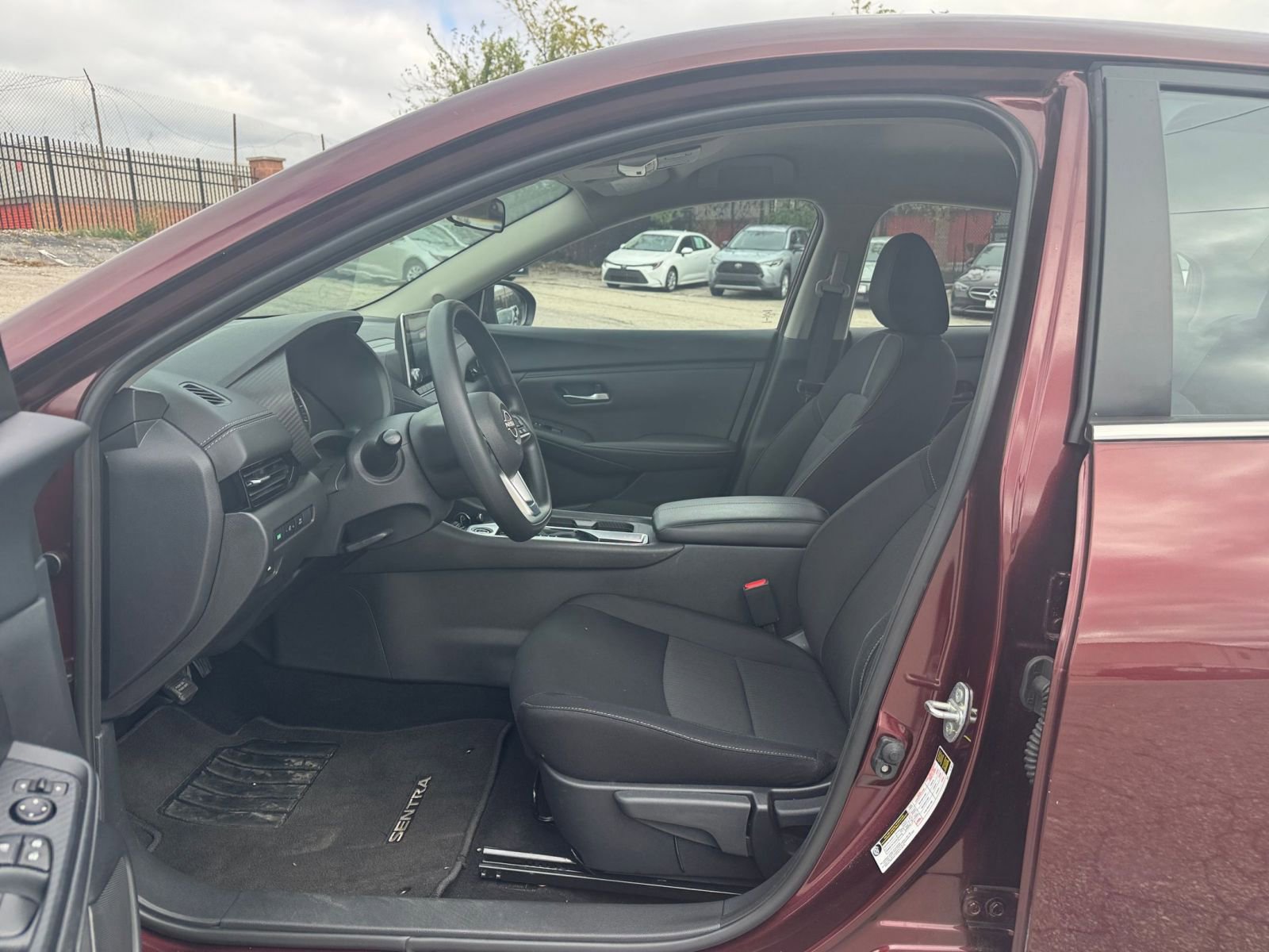 Thumbnail: 2025 Nissan Sentra - 24