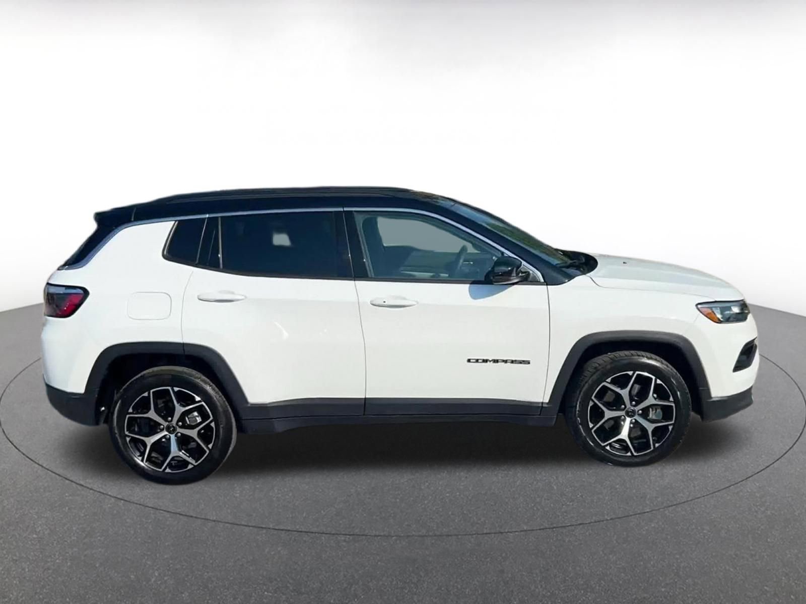 Thumbnail: 2025 Jeep Compass - 16