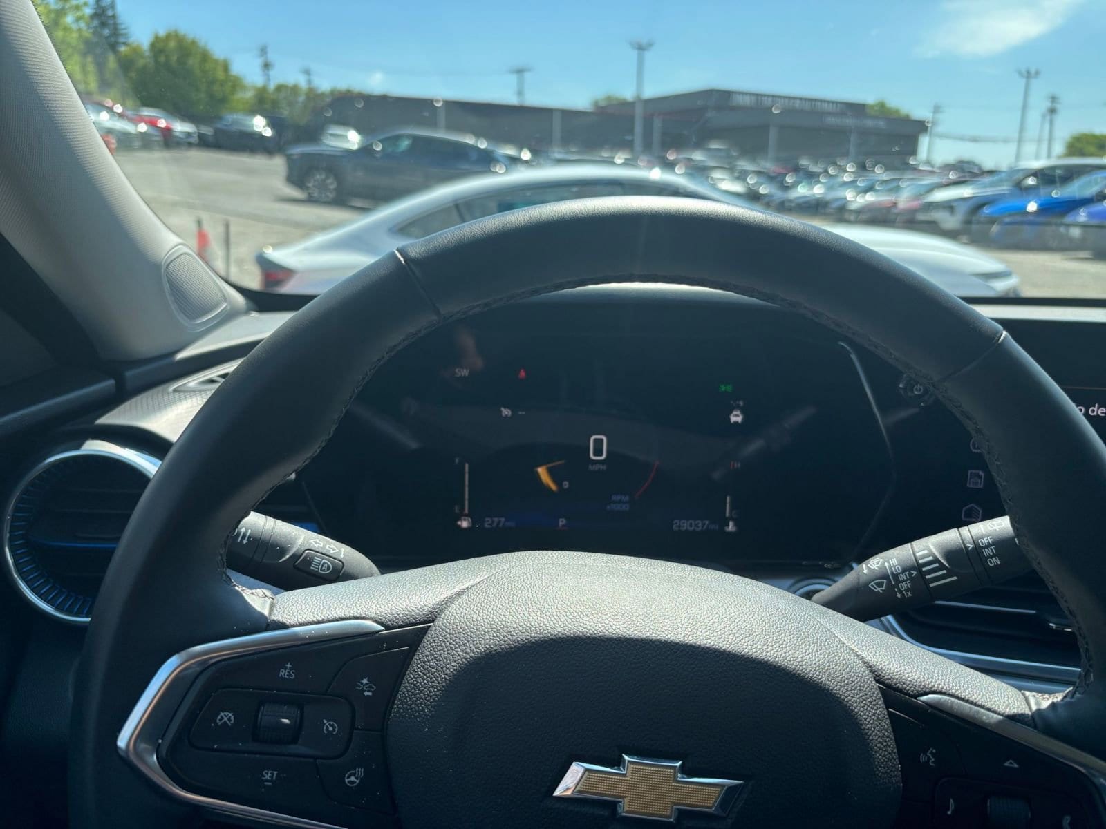 Thumbnail: 2025 Chevrolet Trax - 33