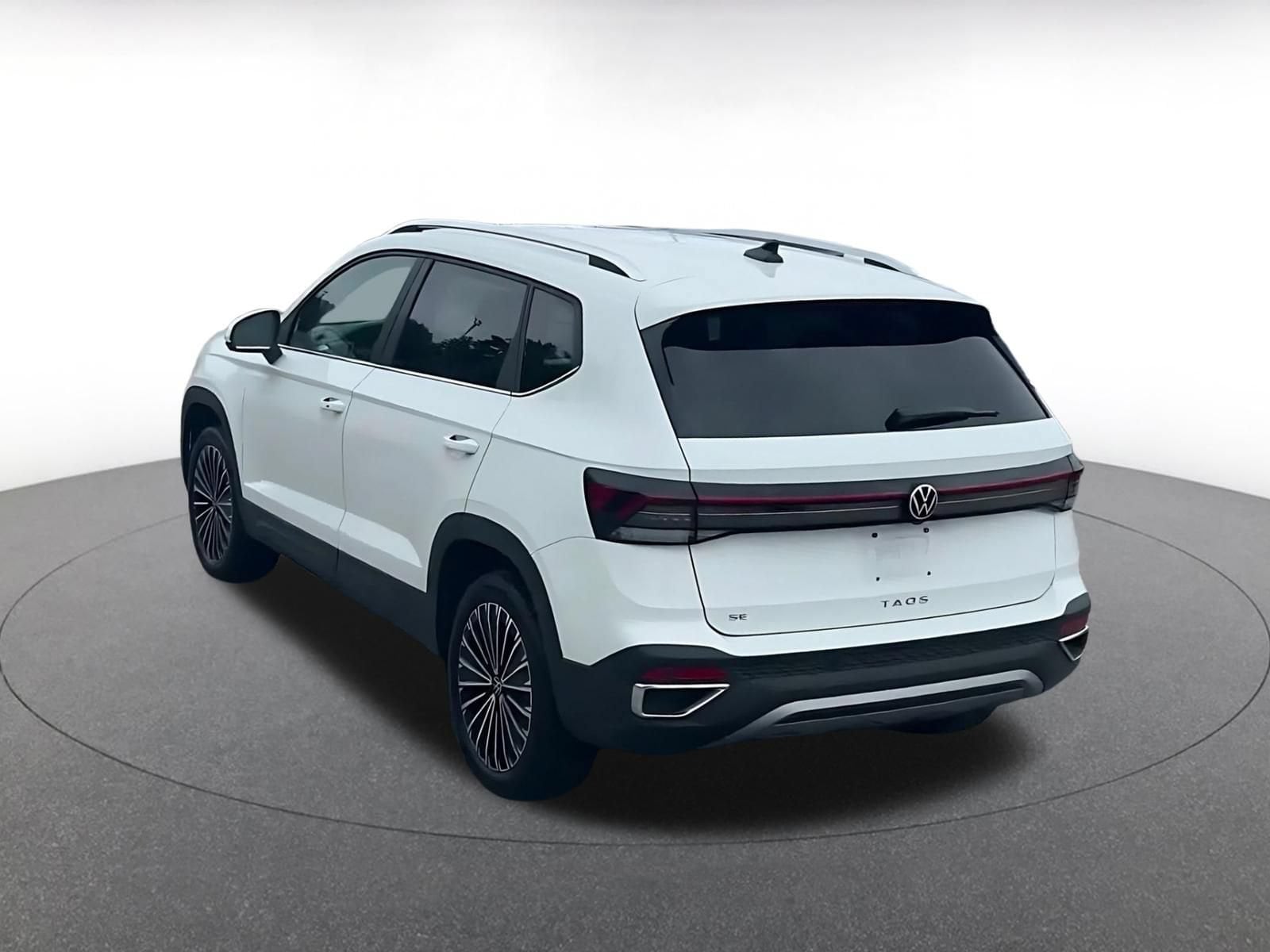 Thumbnail: 2026 Volkswagen Taos - 11