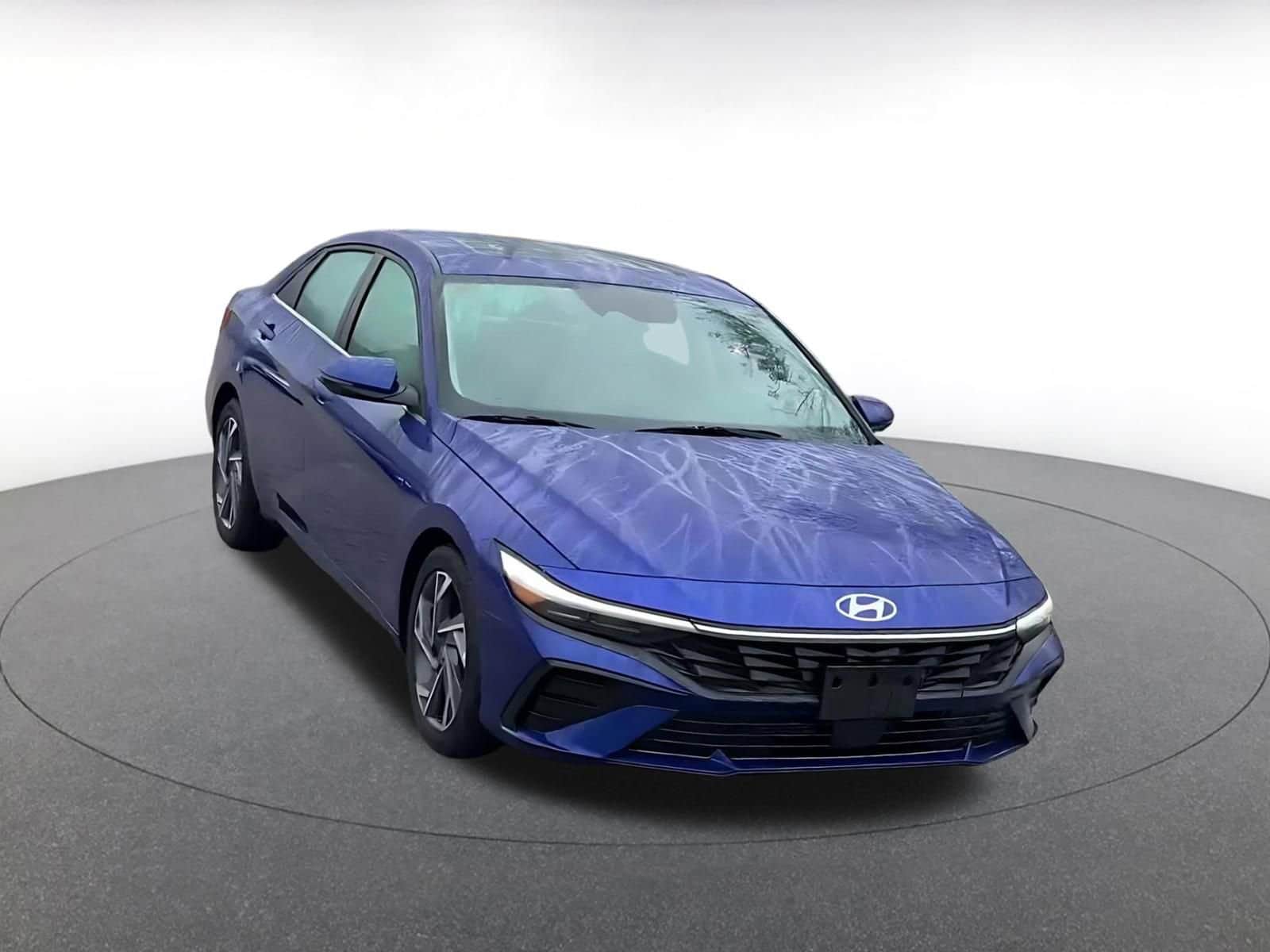 Thumbnail: 2025 Hyundai Elantra - 3