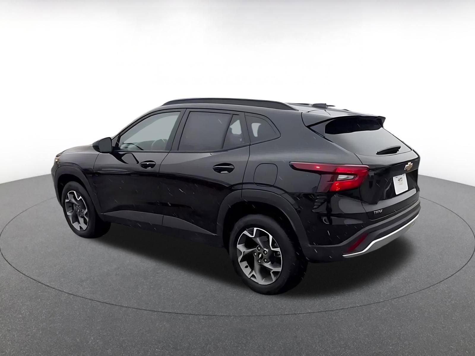 Thumbnail: 2025 Chevrolet Trax - 10