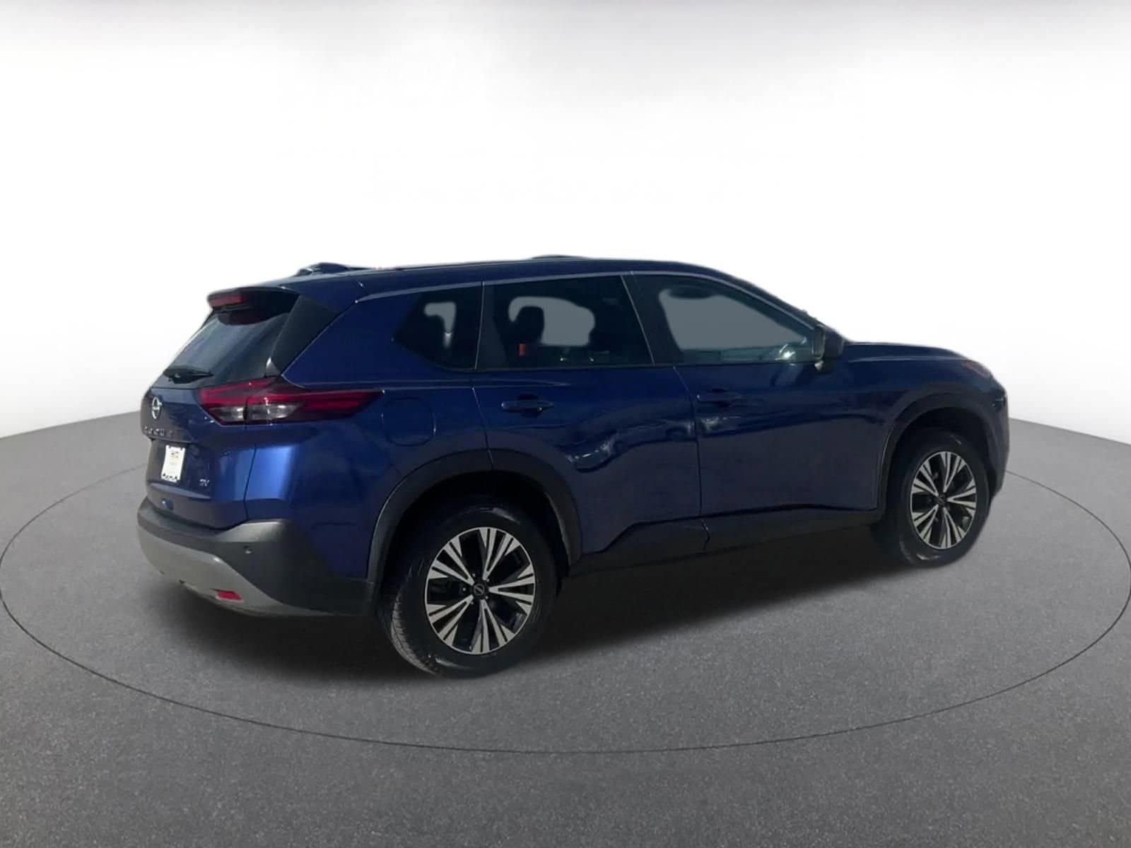 Thumbnail: 2023 Nissan Rogue - 15