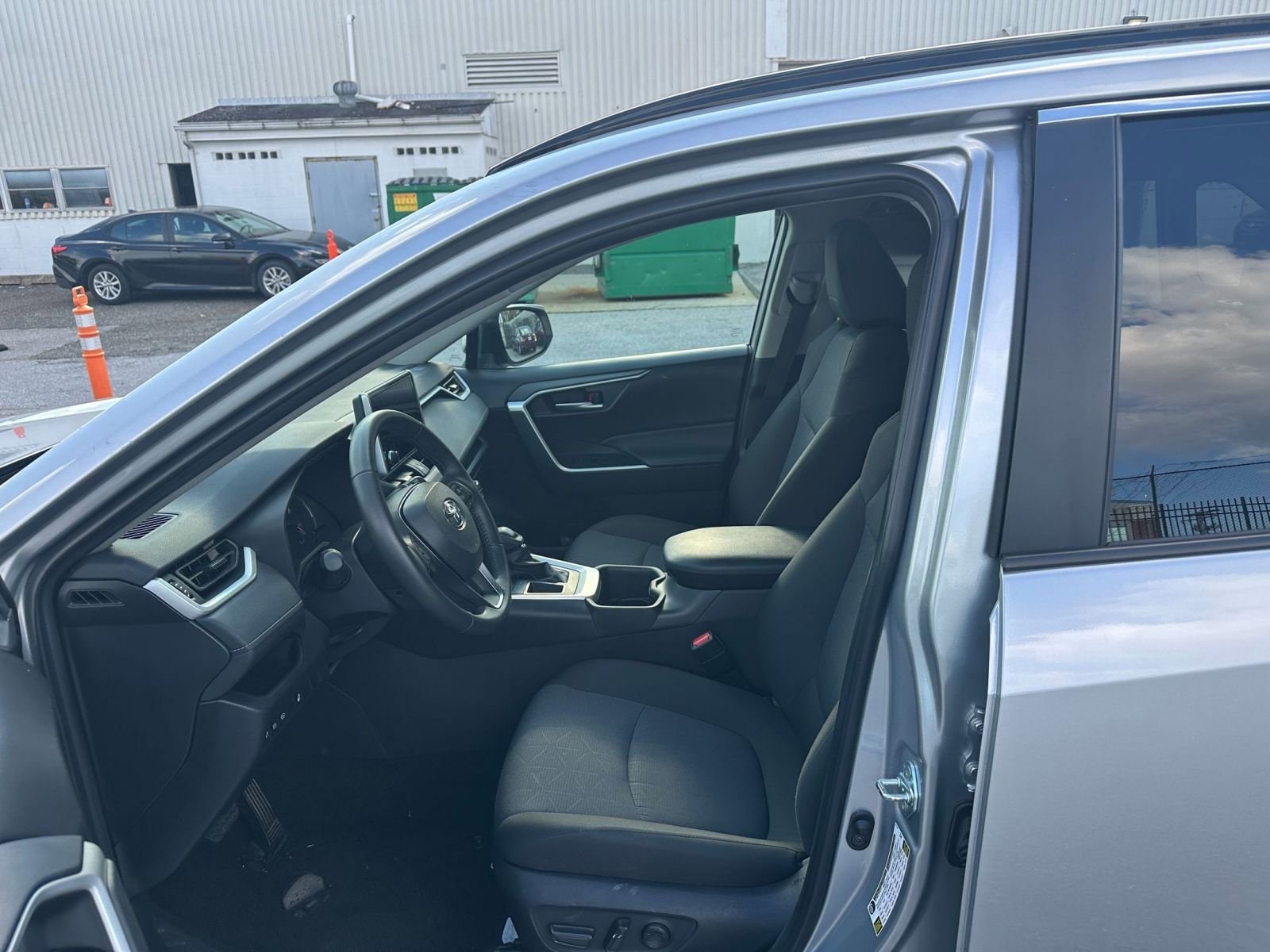 Thumbnail: 2025 Toyota RAV4 - 7