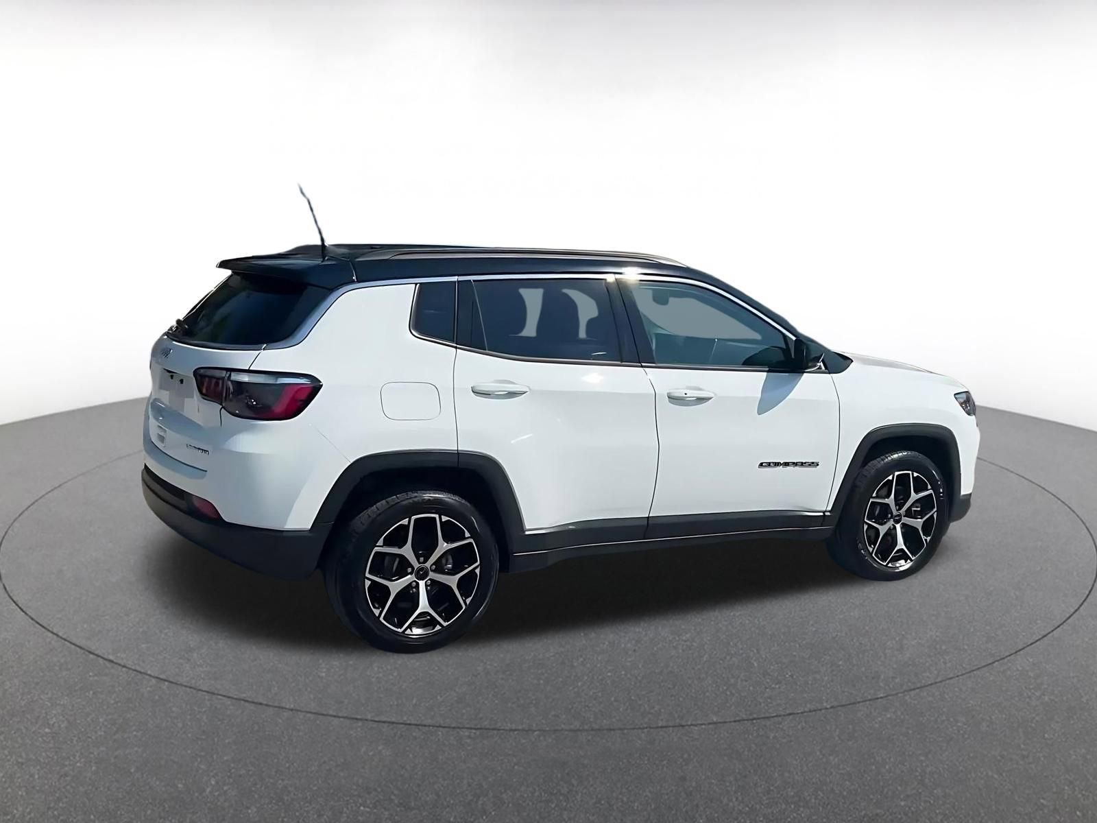 Thumbnail: 2025 Jeep Compass - 15