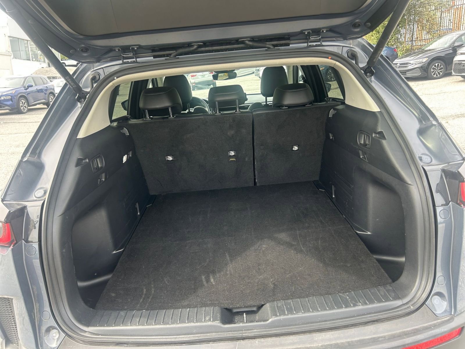 Thumbnail: 2025 Mazda CX-50 - 31