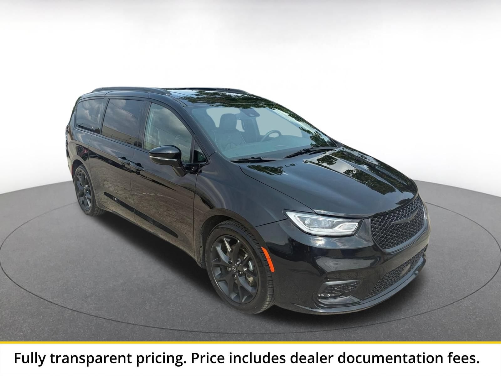 Thumbnail: 2025 Chrysler Pacifica - 1